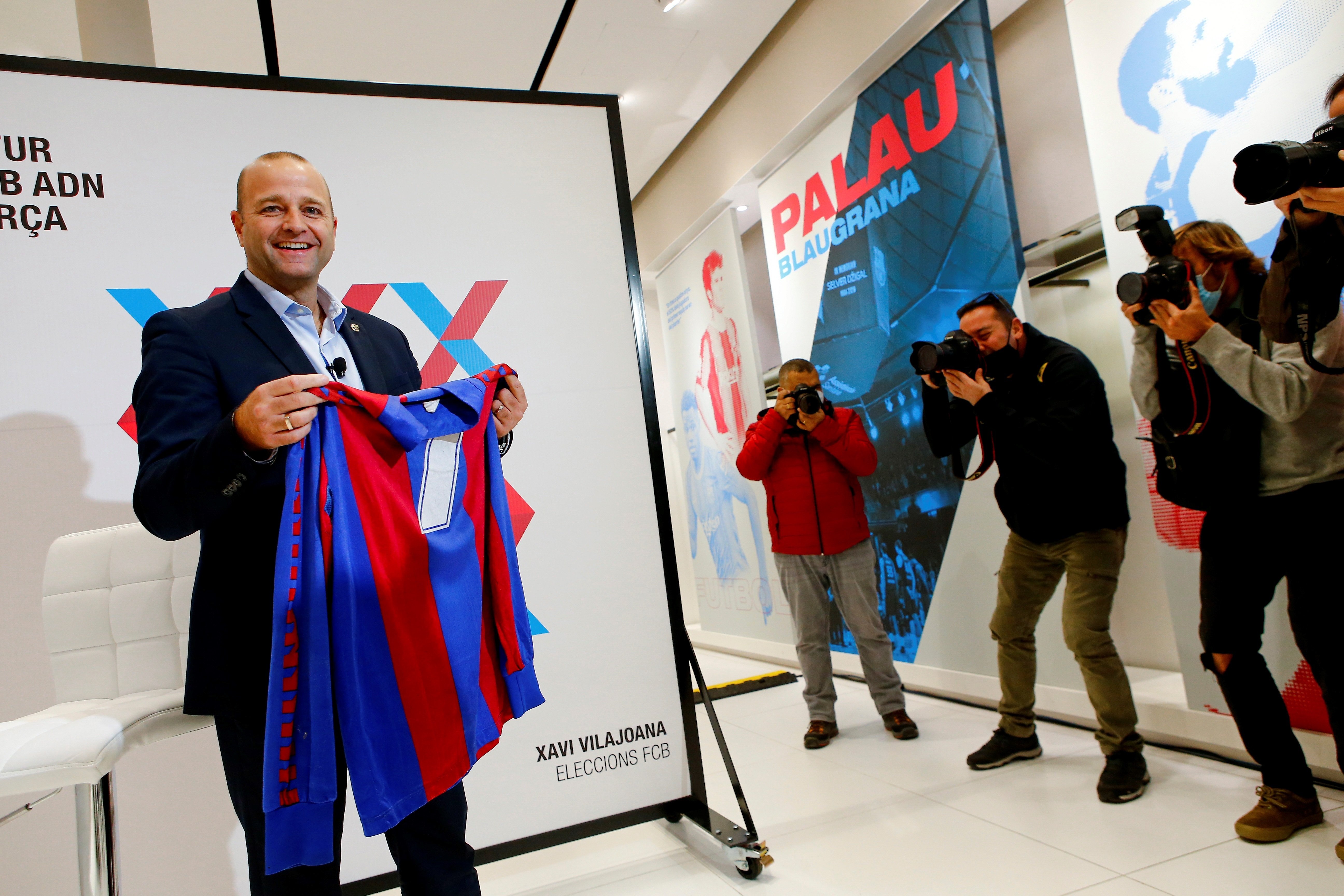 Vilajoana presenta l'equip que l'acompanyarà a les eleccions del Barça