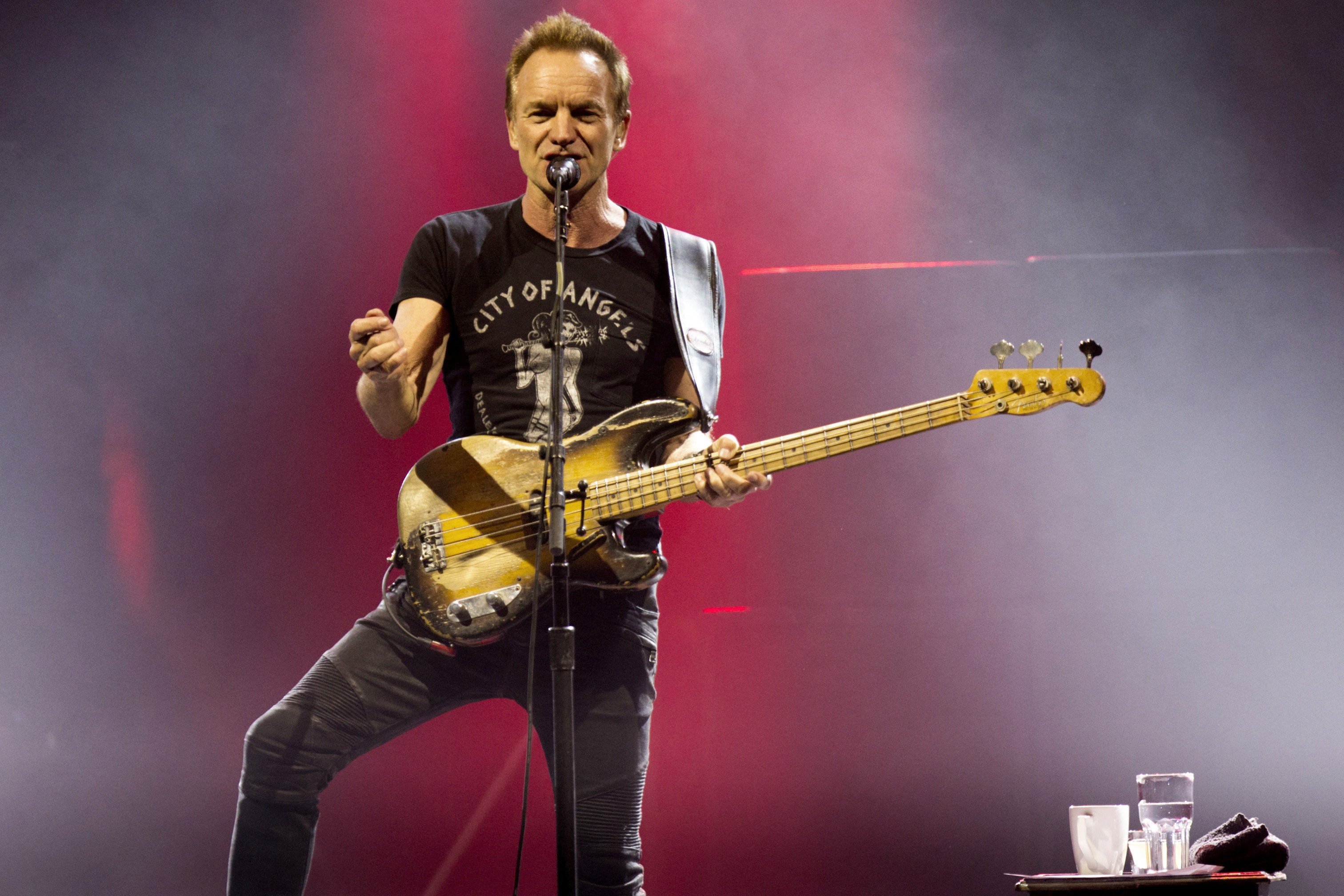 El espíritu de The Police sobrevuela el concierto de Sting en Barcelona