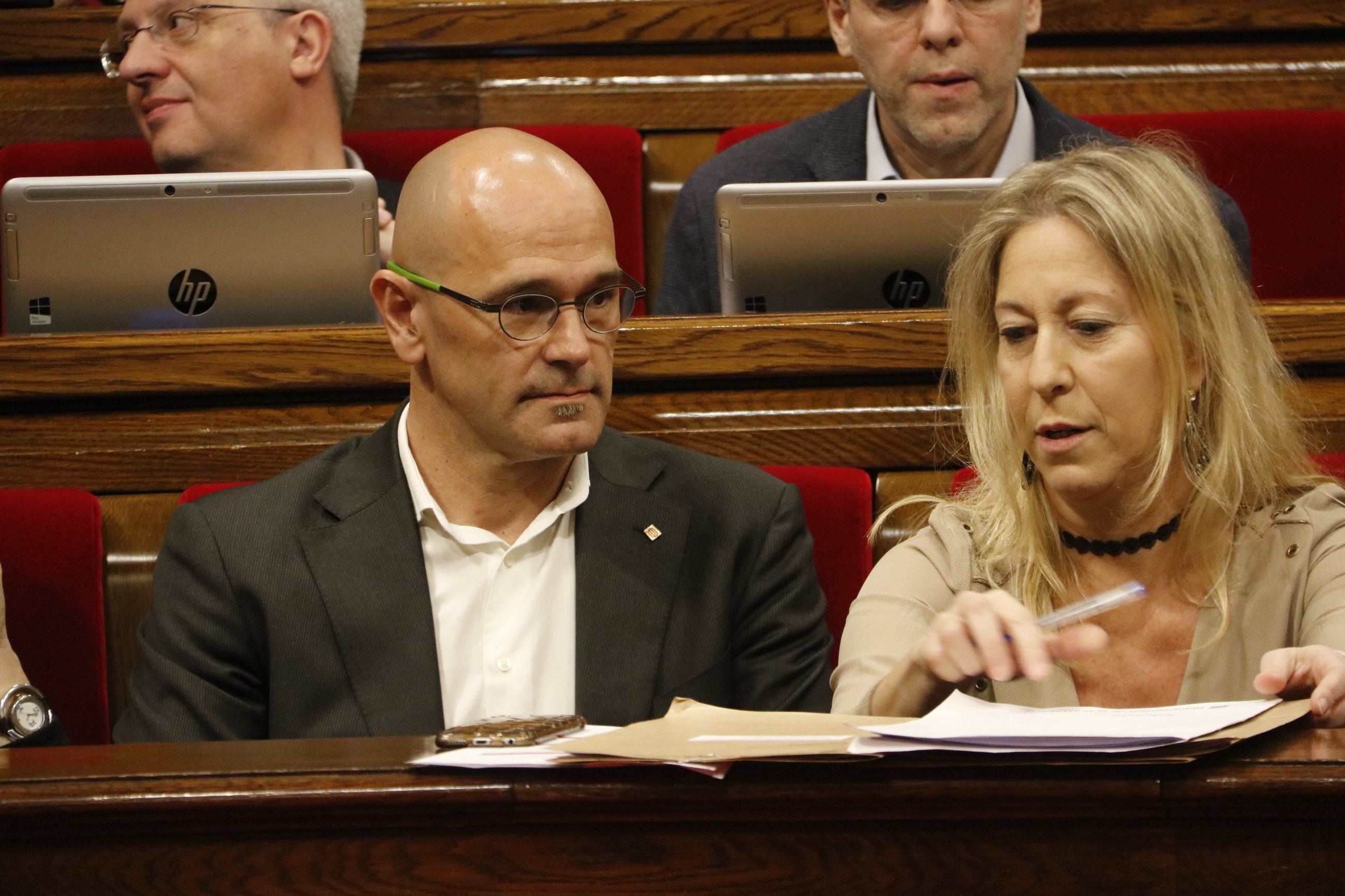 Romeva, a De Páramo: "Usted está más cómodo rodeado de falangistas"