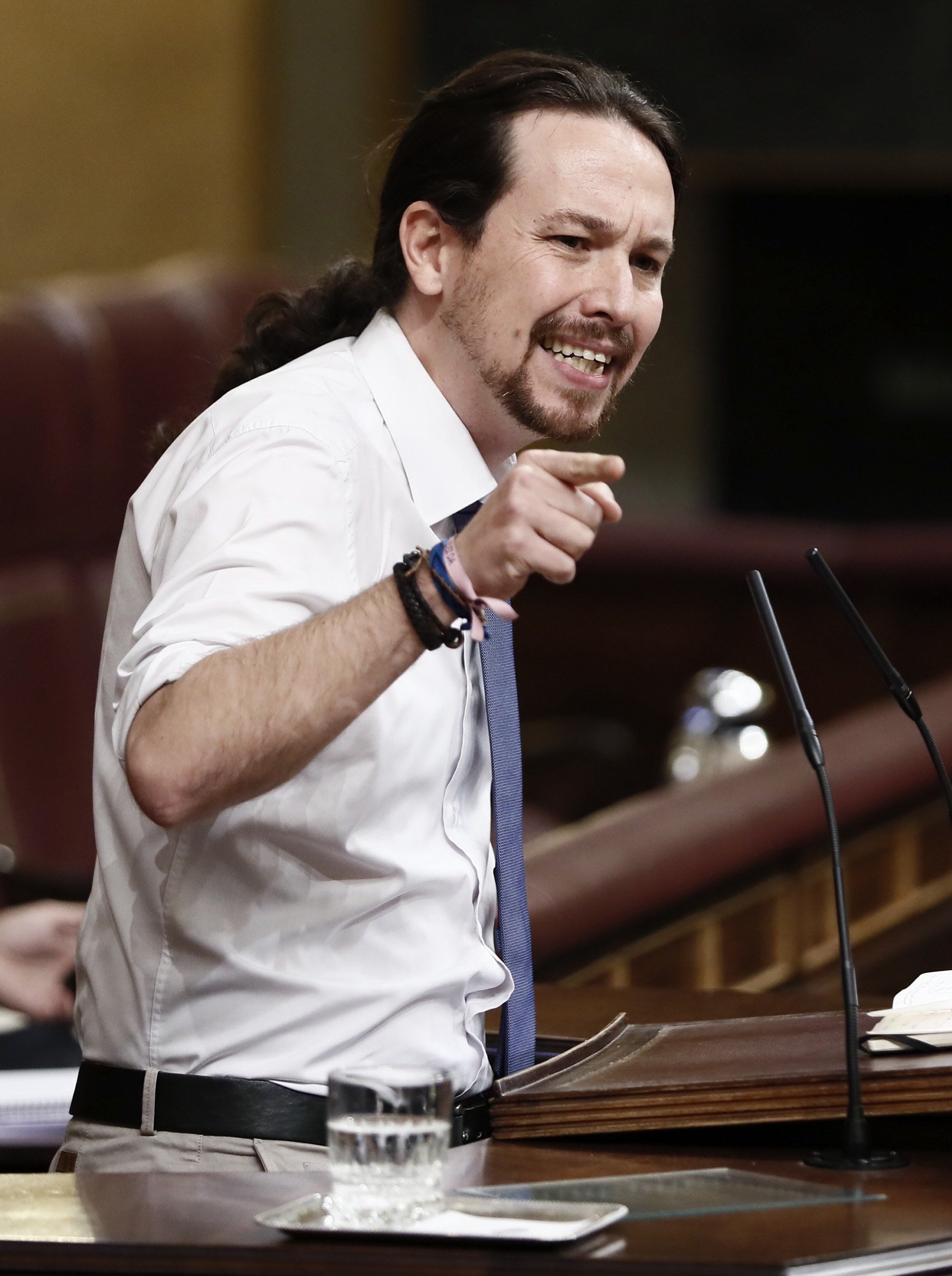 Iglesias, a Rajoy: "A usted, lo que dicen los letrados del Congreso se la bufa"