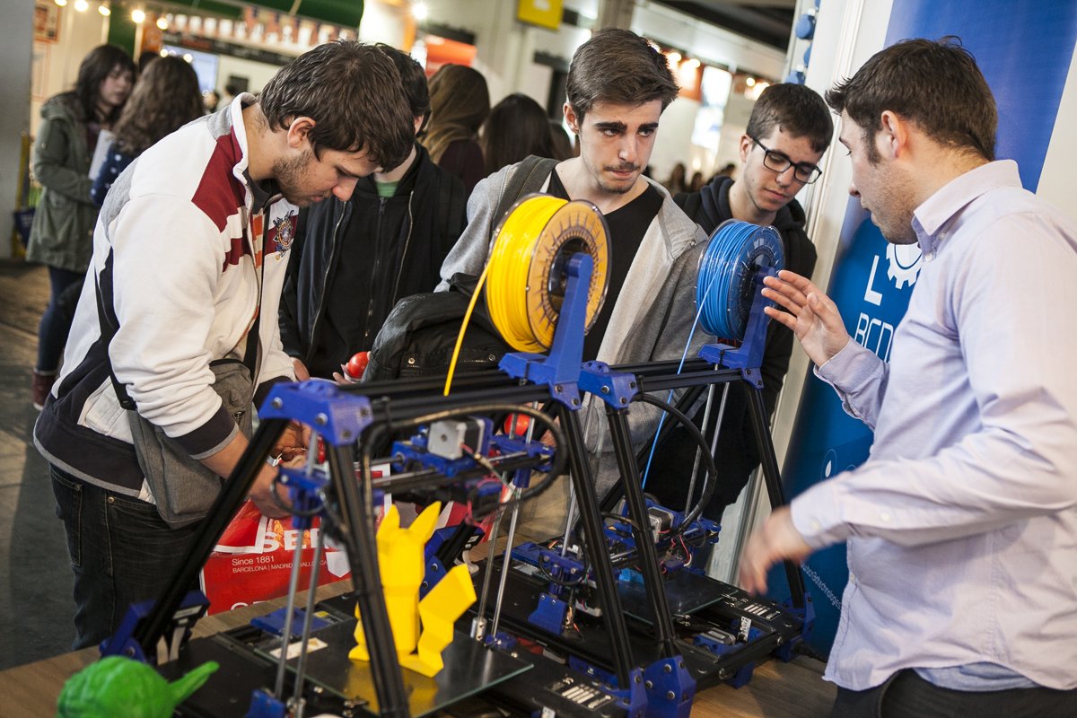 El món digital irromp al Saló de l'Ensenyament