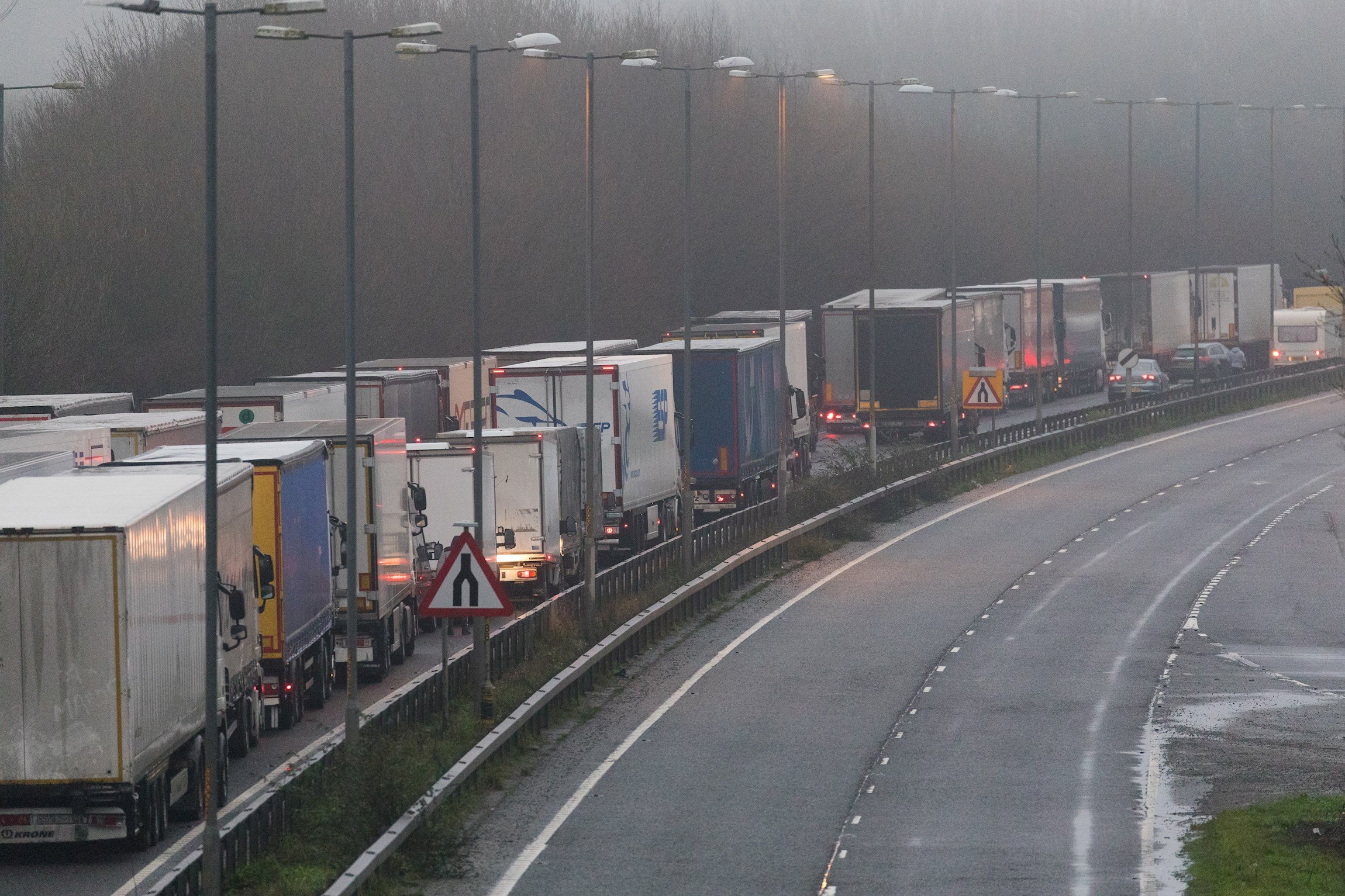 camiones retenidos en la frontera Reino Unido Coronavirus EFE