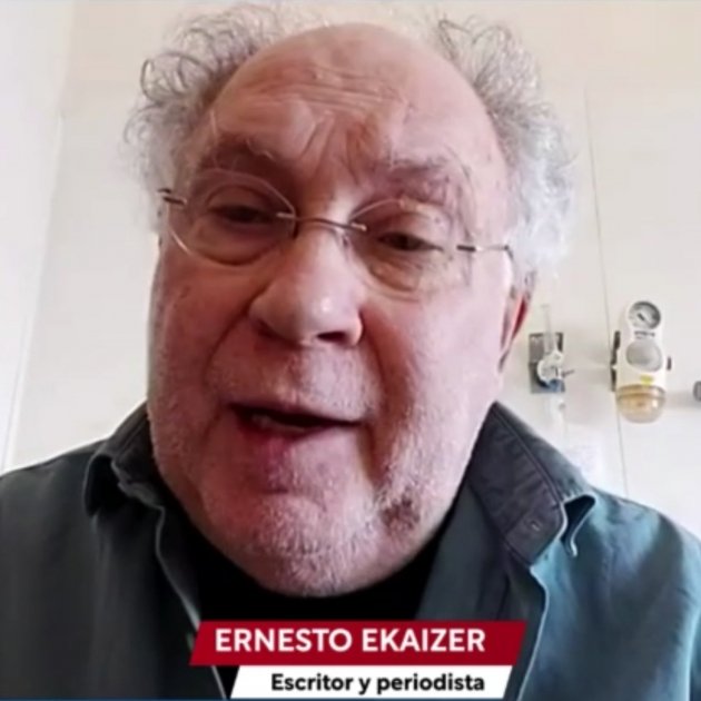 Ernesto Ekáizer en el hospital TVE