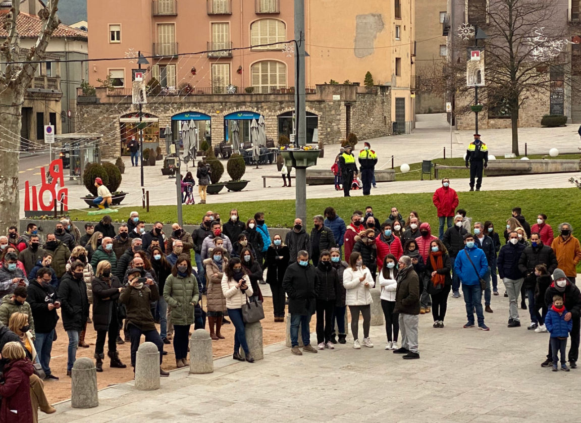 Protesta 2 cierre Ripoll Ayuntamiento