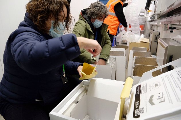 imagenes llegada vacuna Catalunya Salut