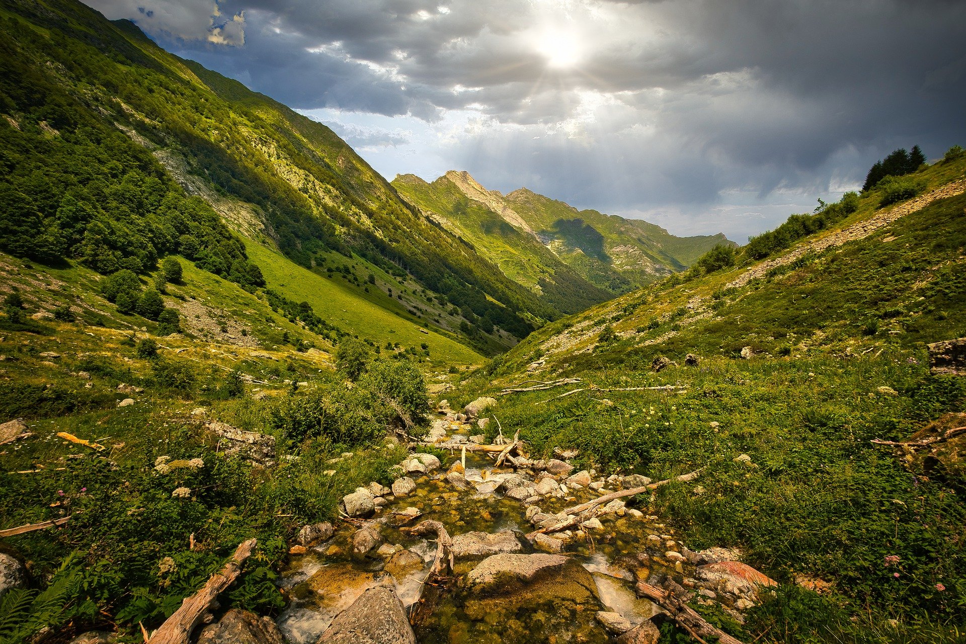 Els camins tradicionals dels Pirineus: les artèries de la identitat pirinenca