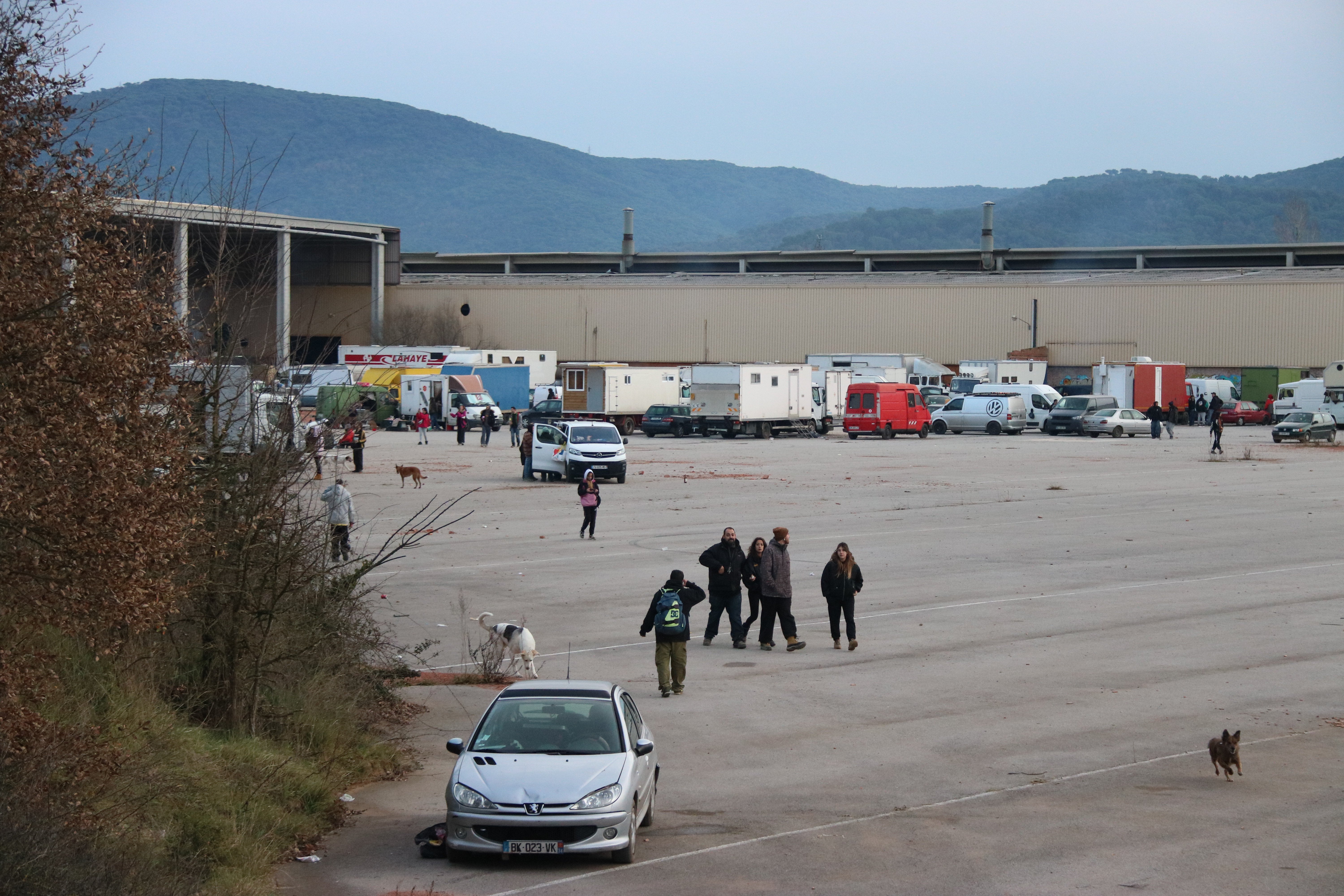 Els Mossos no desallotgen la 'rave' de Llinars per no provocar "danys majors"