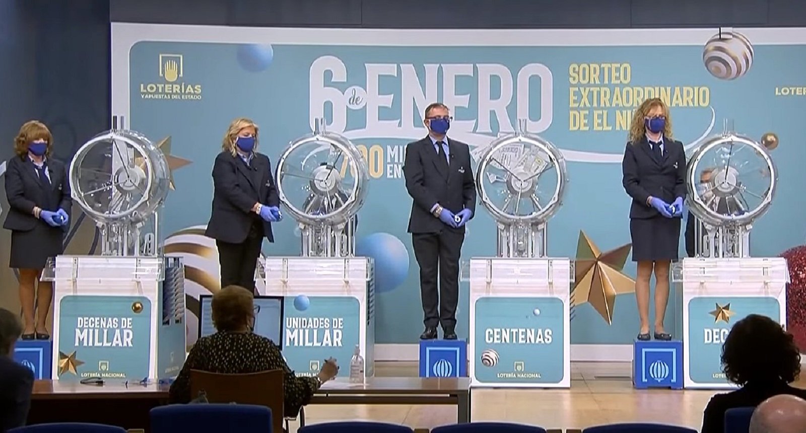 El primer premio de la Lotería del Niño, el 19.570, muy repartido en Catalunya