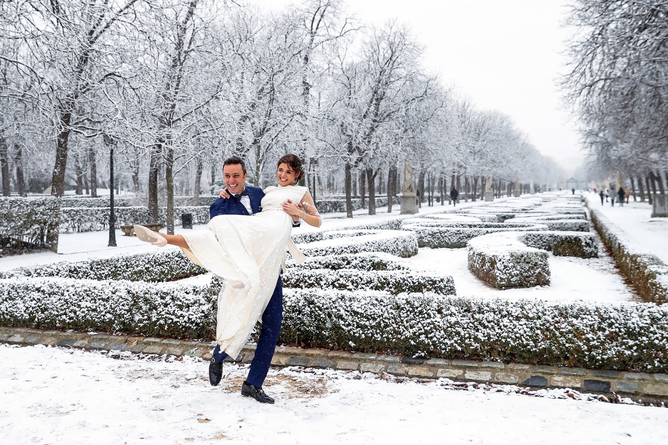 Efecto Filomena en las portadas: nevada en Madrid, presente; Lluís Puig, ausente