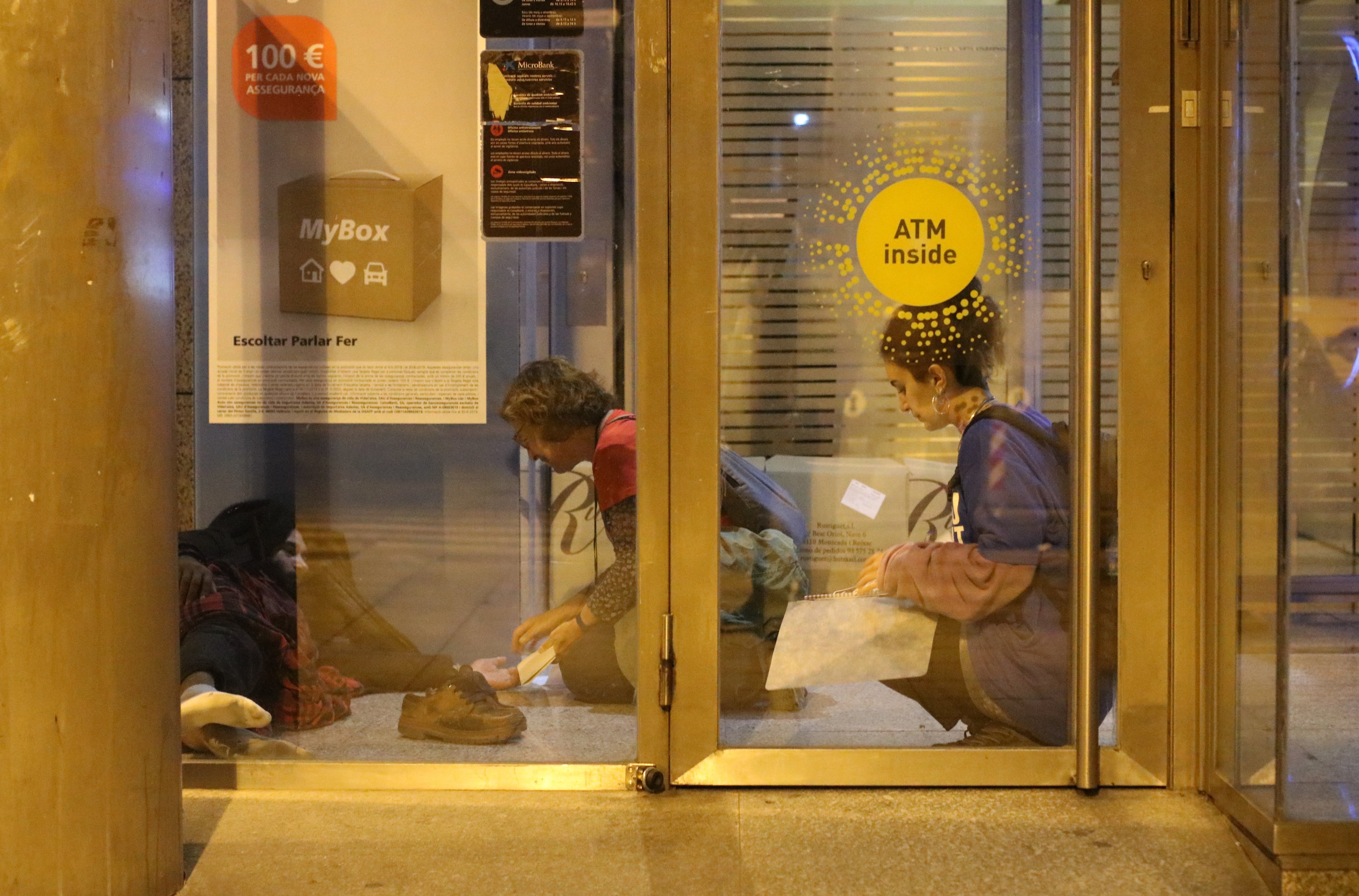 Ciutat Vella demana protecció per als sensellar davant l'onada de fred