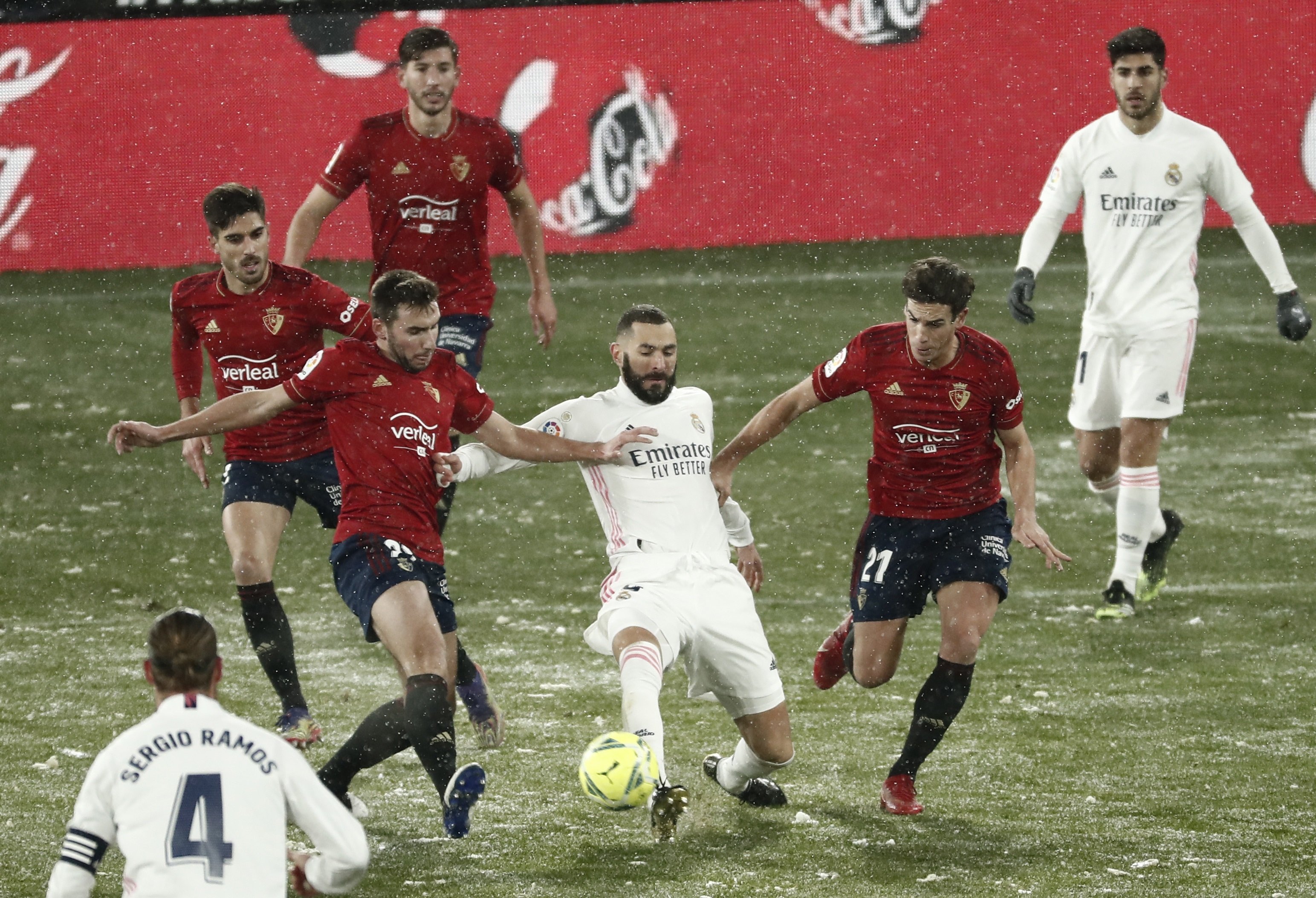 El Madrid es glaça contra l'Osasuna i es deixa dos punts (0-0)