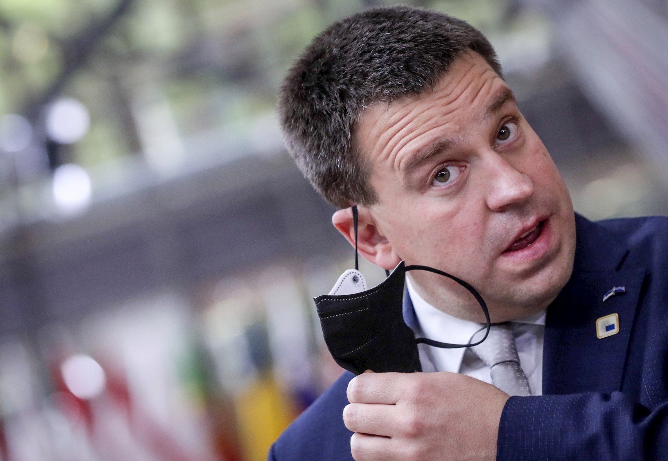 Dimite el primer ministro estonio por un escándalo de corrupción