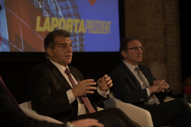 Joan Laporta Jaume Giró  / María Contreras Coll