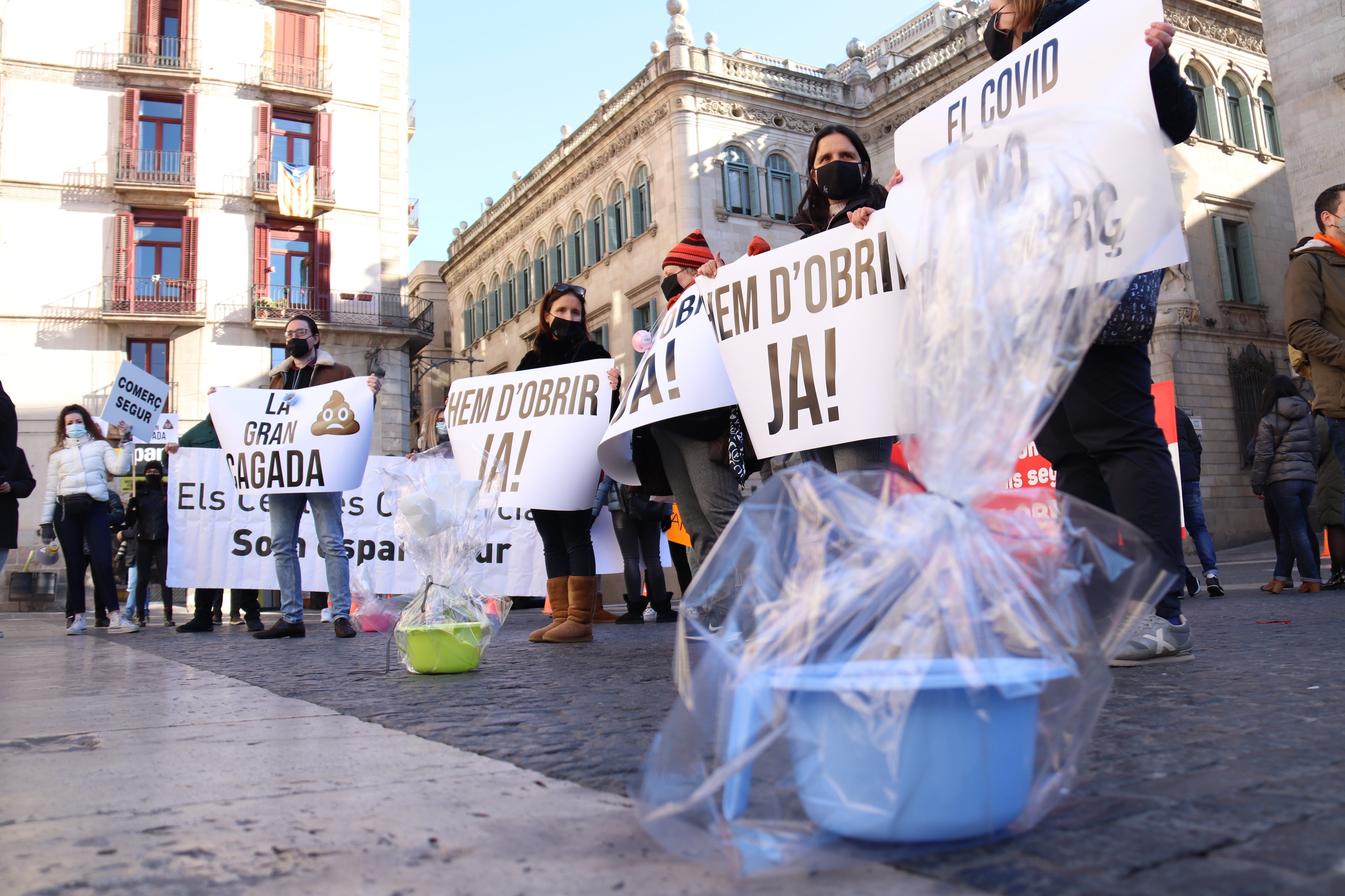 Comerciants i restauradors reclamen un "pla econòmic de xoc urgent"