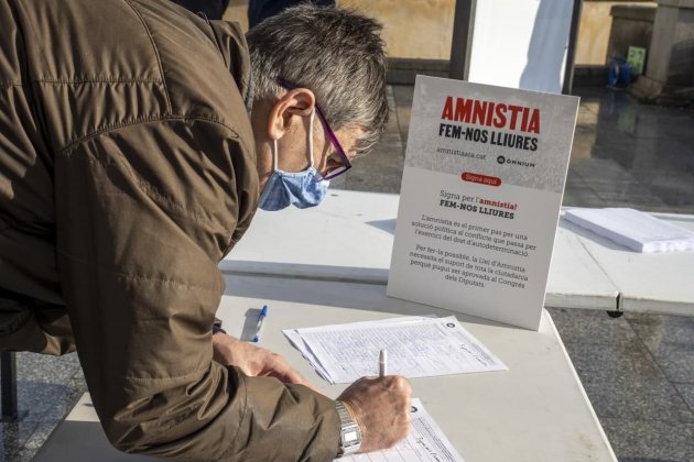 campaña firmas omnium