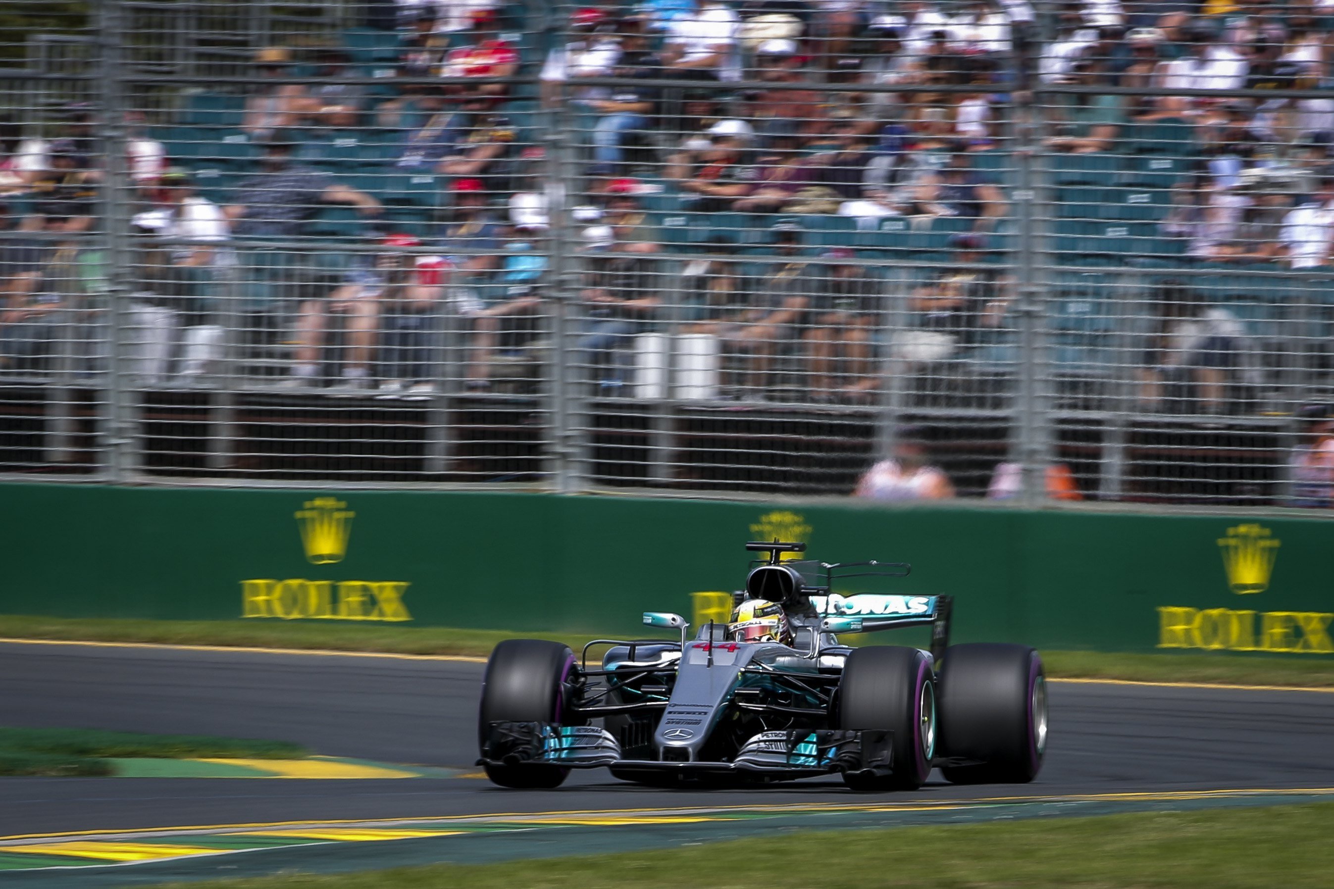 Res no canvia i Hamilton aconsegueix la primera pole de l'any