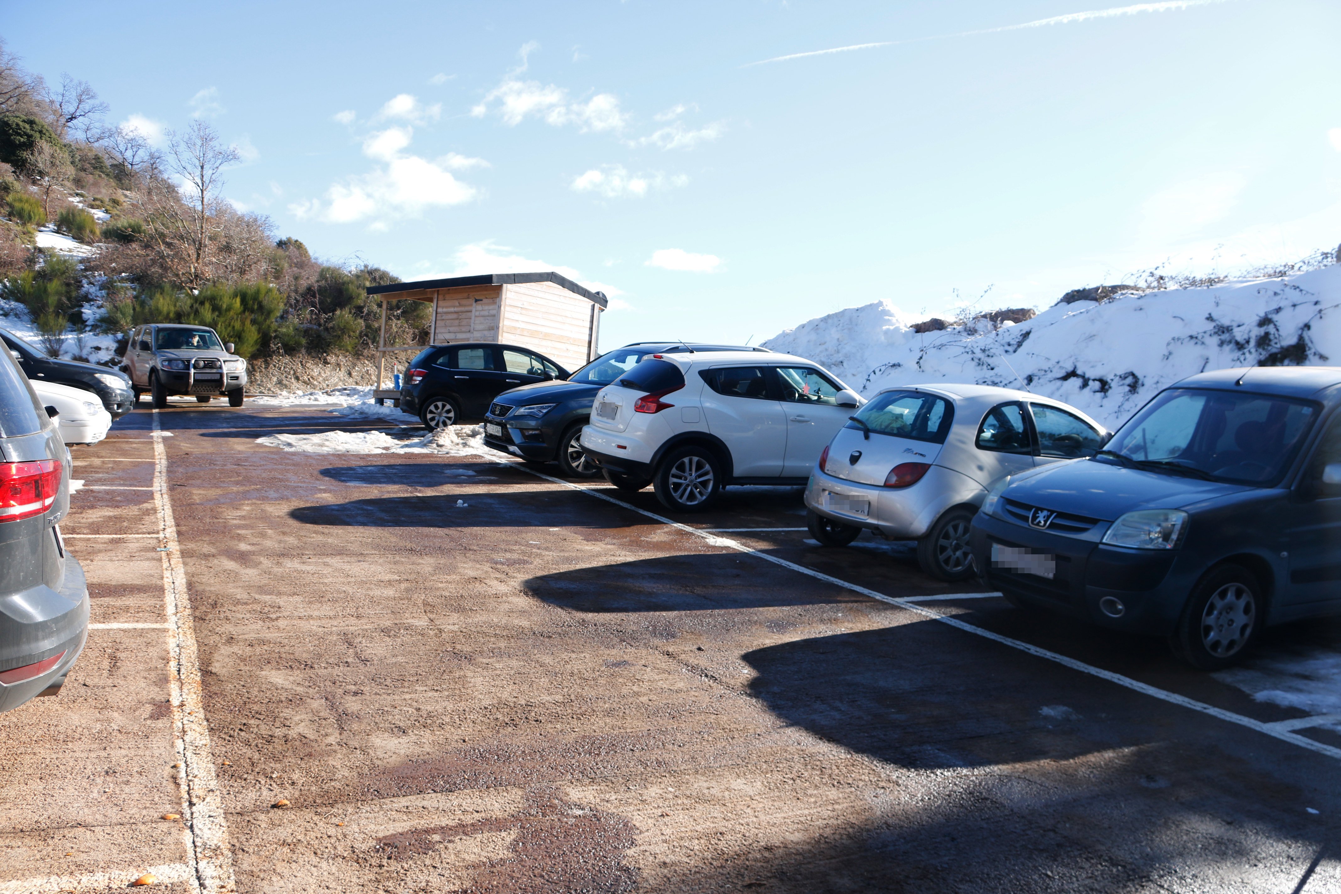 Parking Collformic en el Brull Montseny lleno pese restricciones Covid / ACN
