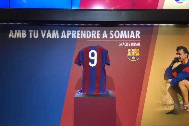 Johan Cruyff samarreta Bernat Aguilar Johan Cruyff samarreta Bernat Aguilar