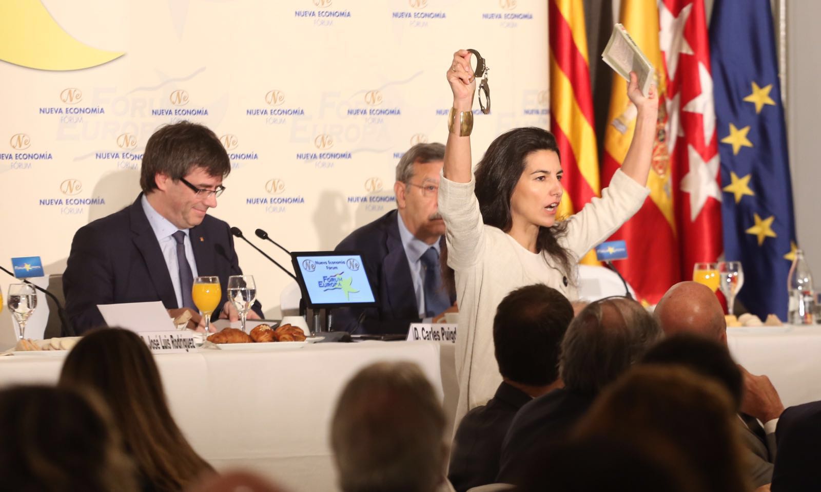 Puigdemont a Madrid: "L'Estat espanyol ha d'assumir que pactar no és una derrota"