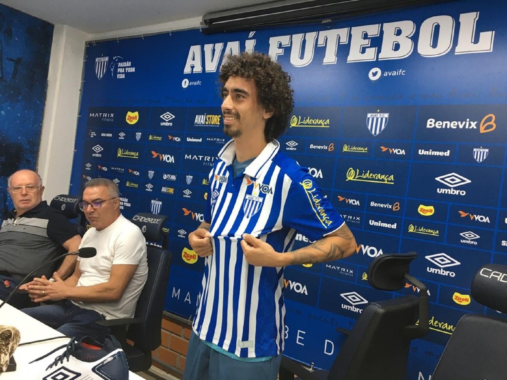 Un jugador da positivo en Covid-19 en Brasil y es sustituido en el descanso