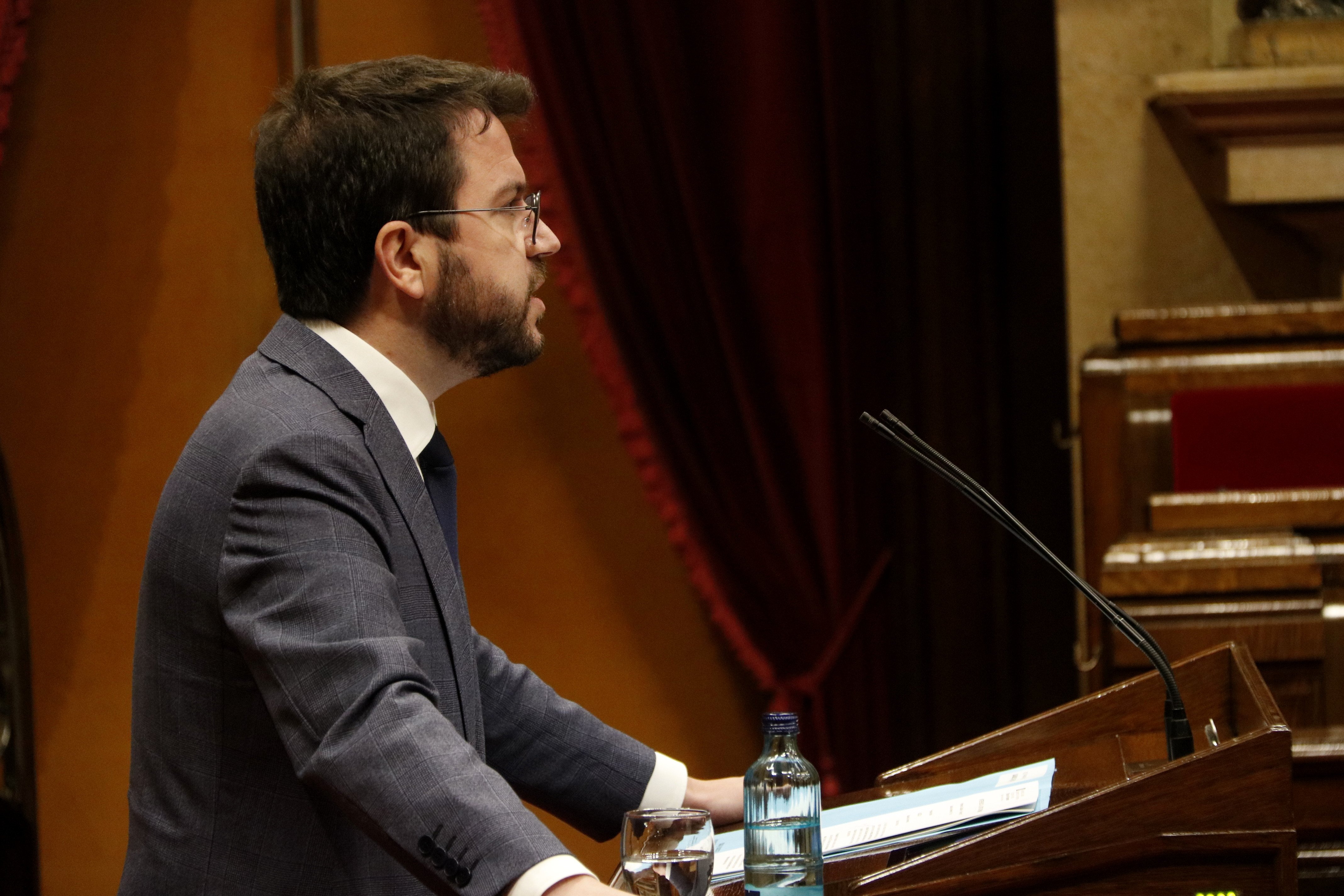 Aragonès es defensa: "Batallarem fins al final. Tenim la raó sanitària"