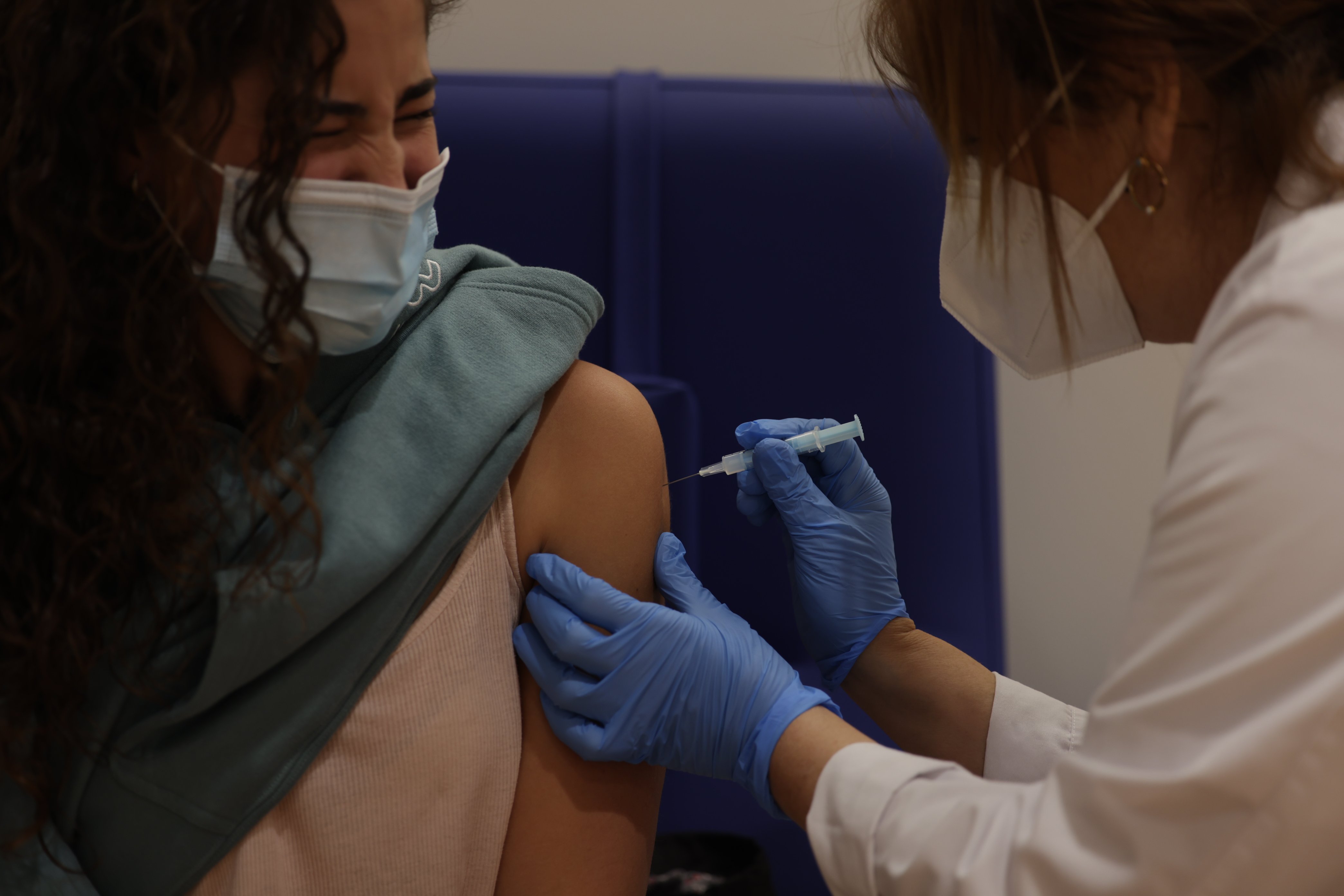 Covid | El 10% de la població catalana, vacunada amb la primera dosi