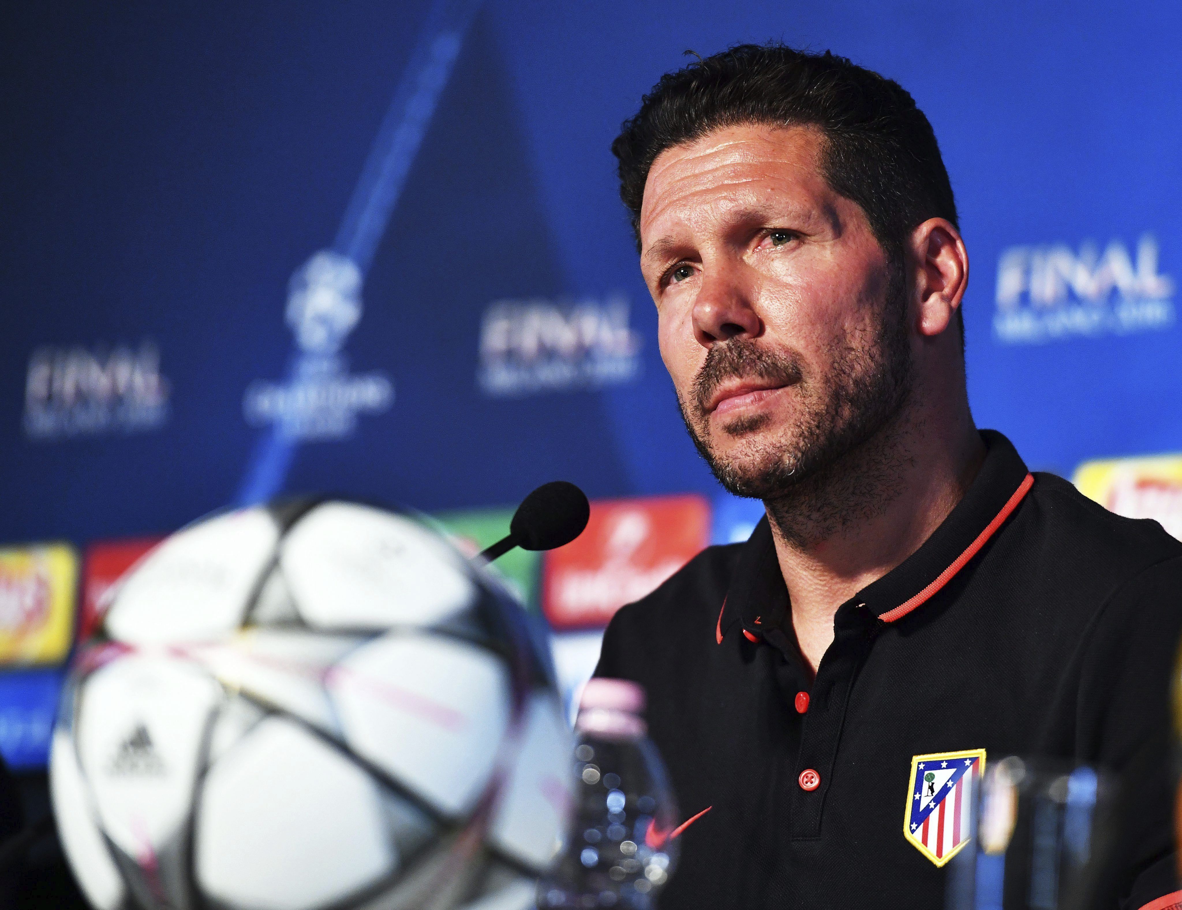 Simeone: "Me encanta tener la historia en las espaldas"