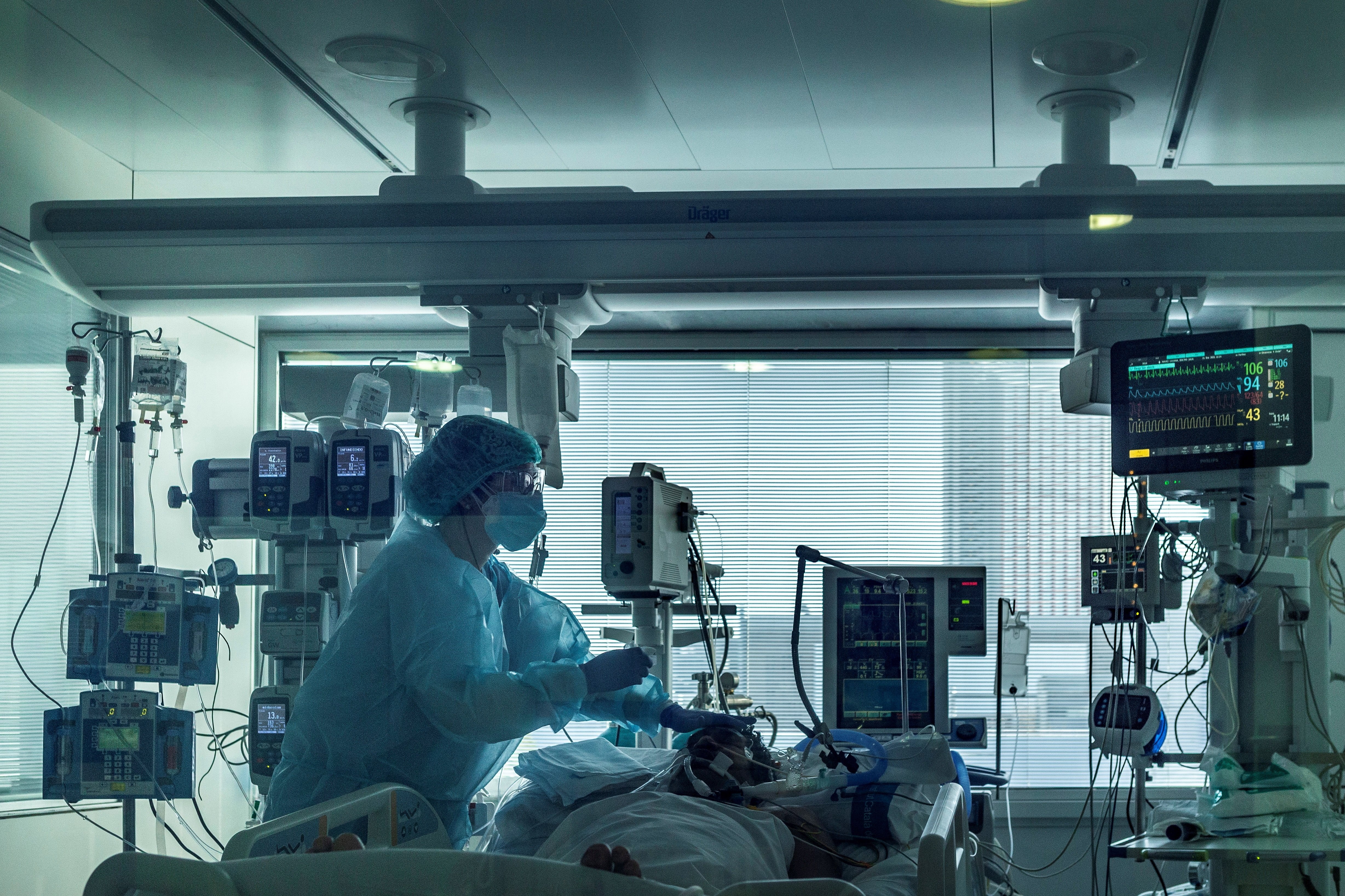 L'Hospital de Bellvitge extirpa un tumor de pàncrees fins ara inoperable amb una tècnica pionera a Espanya