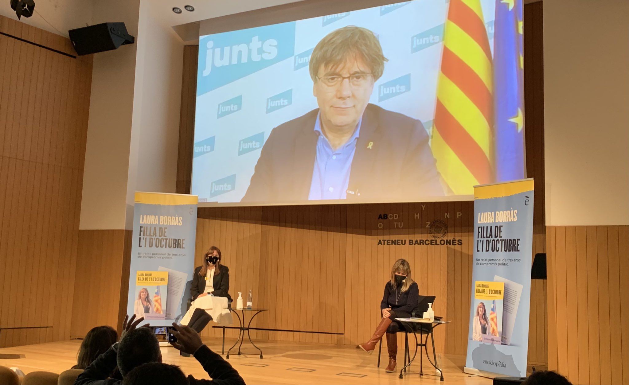 Puigdemont: "Illa calla davant de Vox, un dels feixismes més casposos d'Europa"