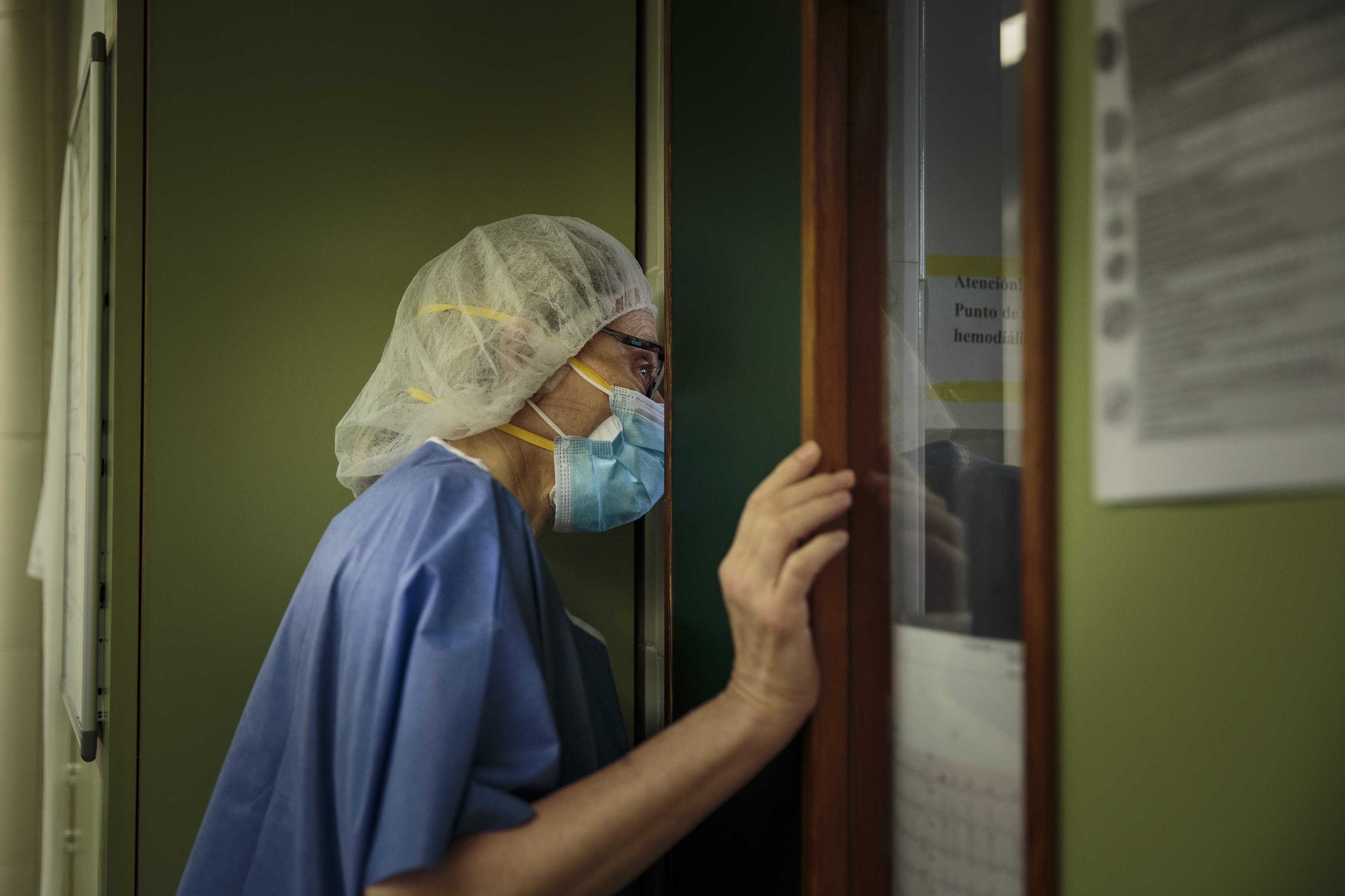 Sigue subiendo la presión en los hospitales catalanes por la Covid