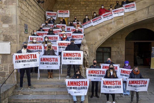 Omnium escritores amnistía
