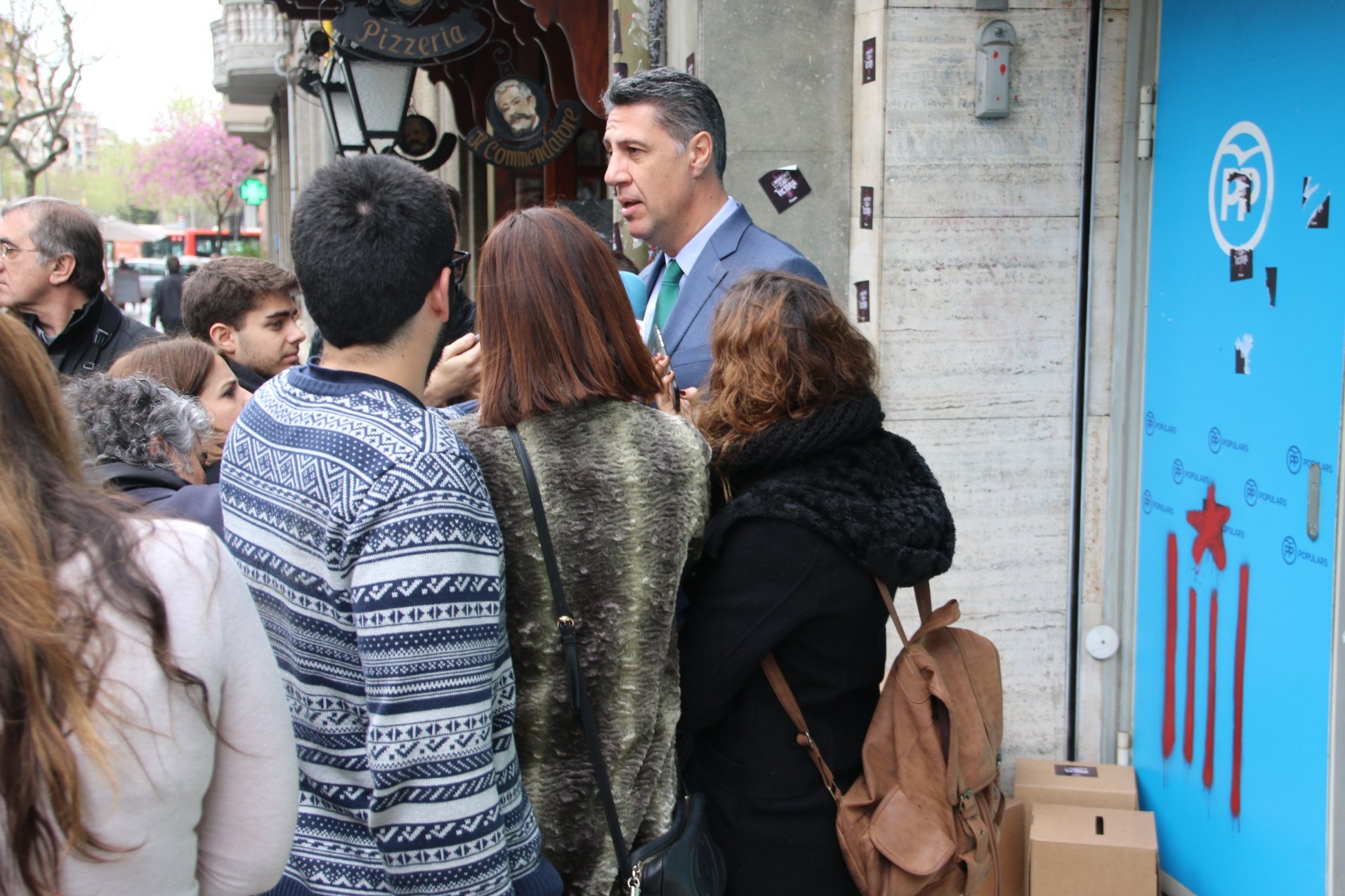 El PP català denunciarà Anna Gabriel, David Fernàndez i Arran per irrompre a la seva seu