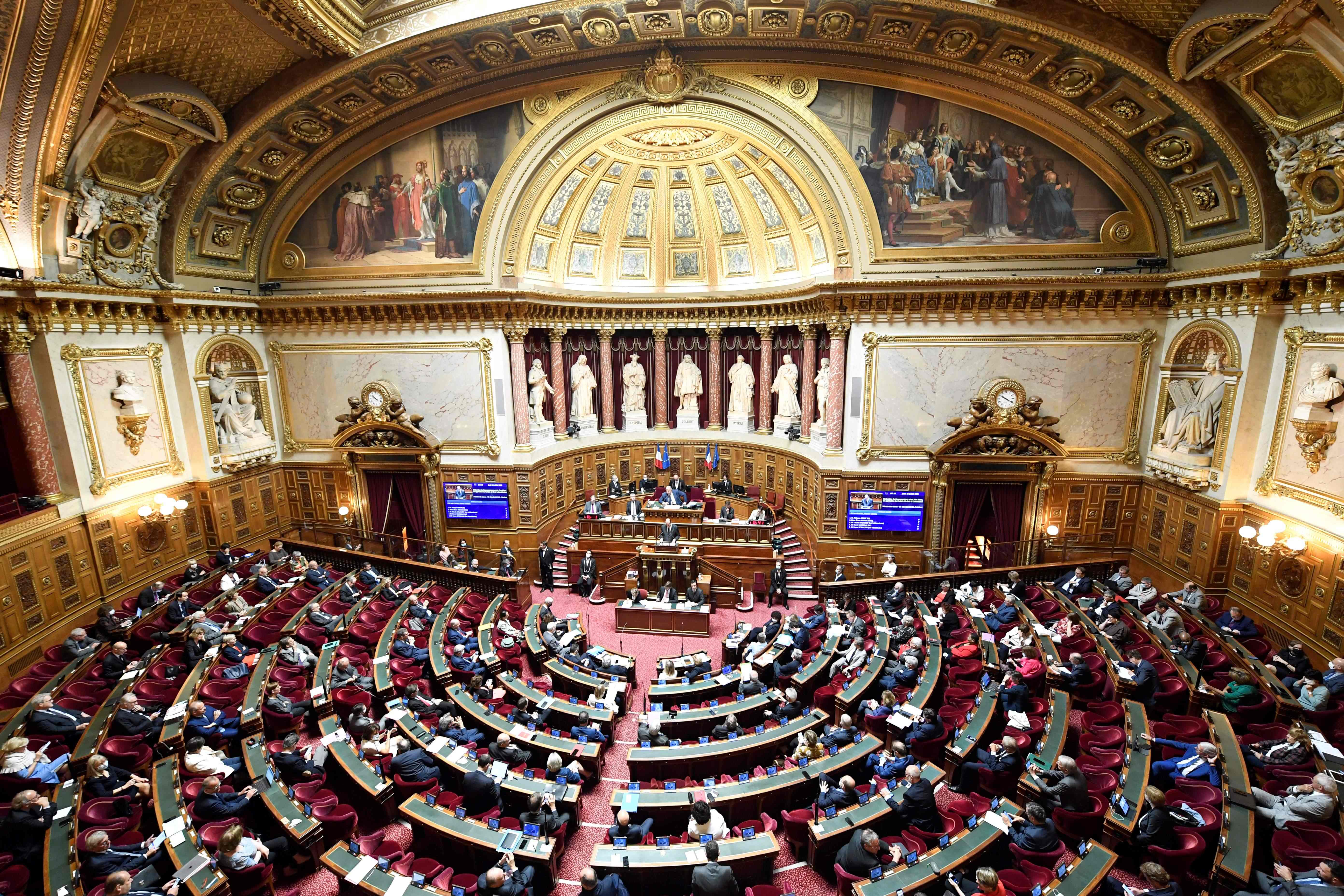 Francia aplaza unas elecciones a pesar de tener mejores datos que Catalunya