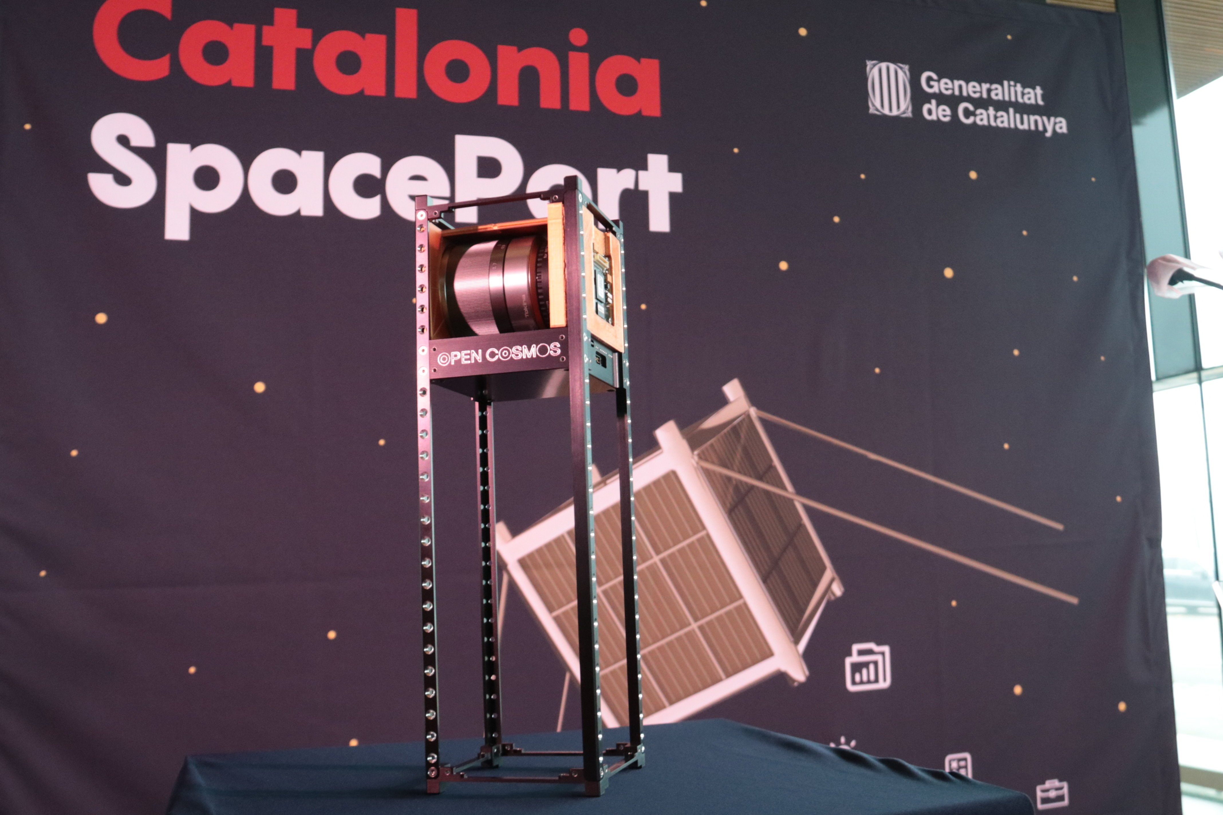 "Enxaneta", el nombre del primer nanosatélite de la Generalitat