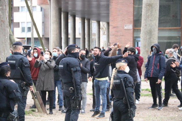 Acte Vox antifascistas cerca Girona / ACN