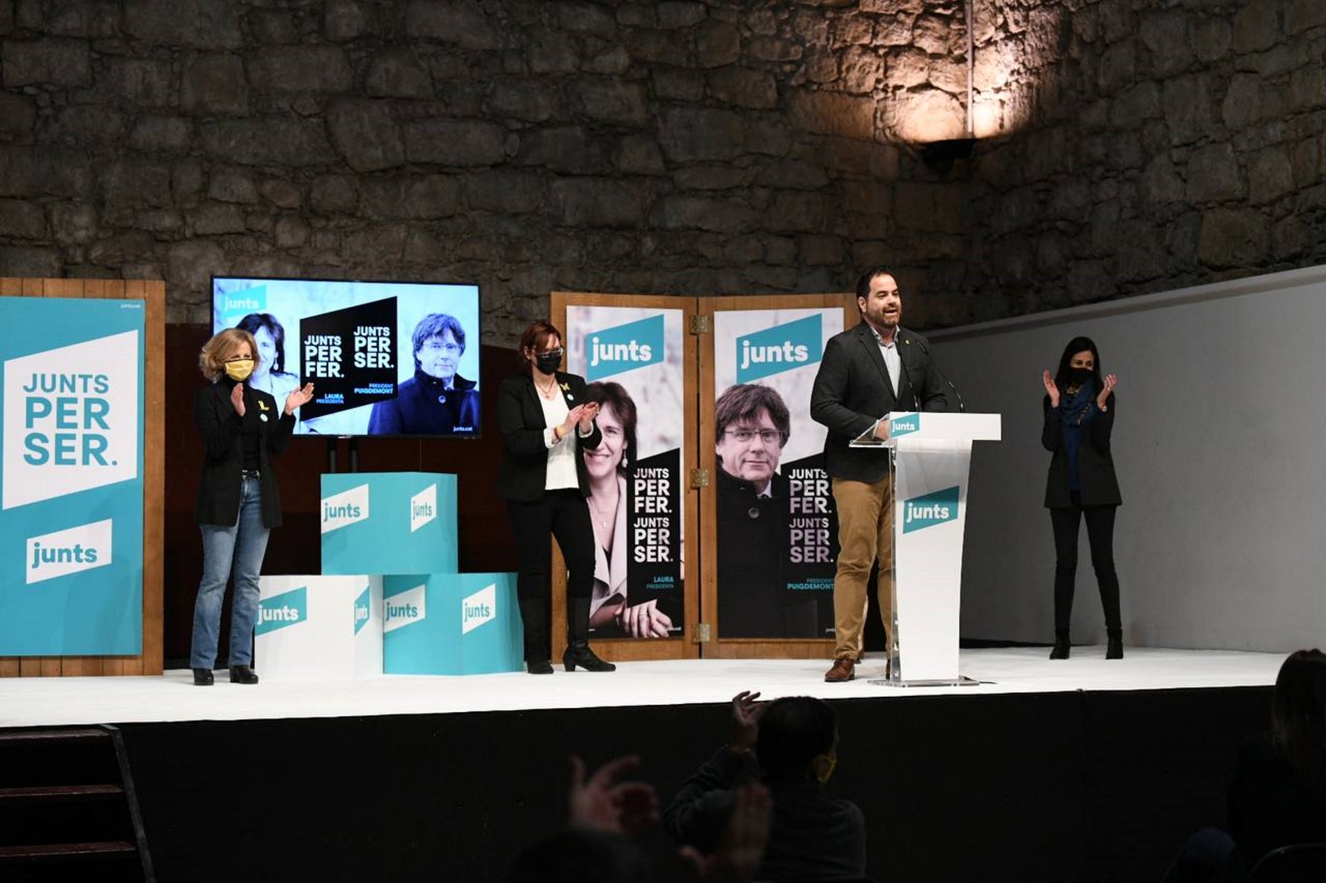 Acto en Manresa Juntos / @JuntsXCat