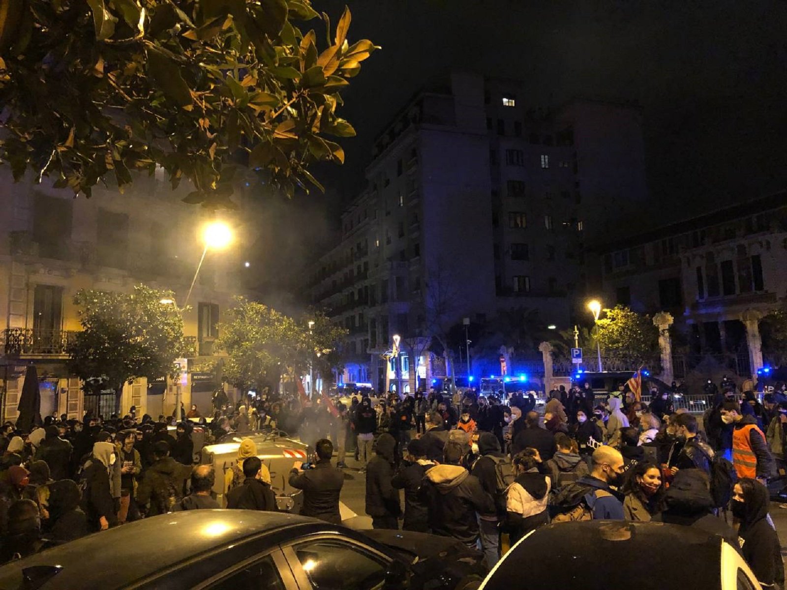 Incidentes en Barcelona en una concentración de apoyo a Pablo Hasél
