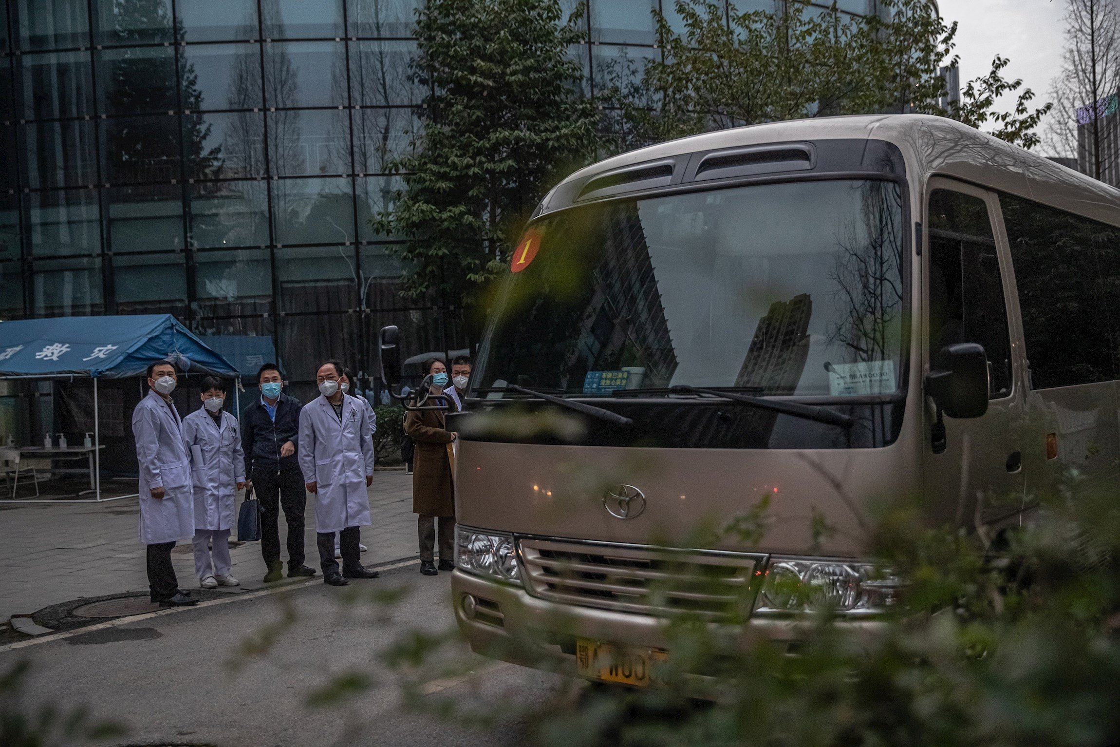 La OMS visita el mercado de Wuhan donde se generaron los primeros casos de Covid