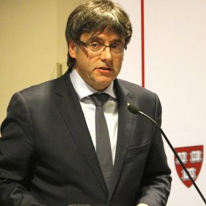 Puigdemont denuncia en los EE.UU. las debilidades de la democracia española