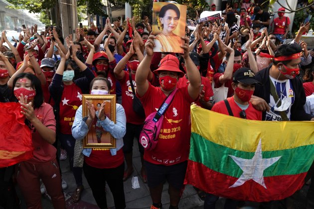 Protesta Bangkok golpe de estado Birmània ACN