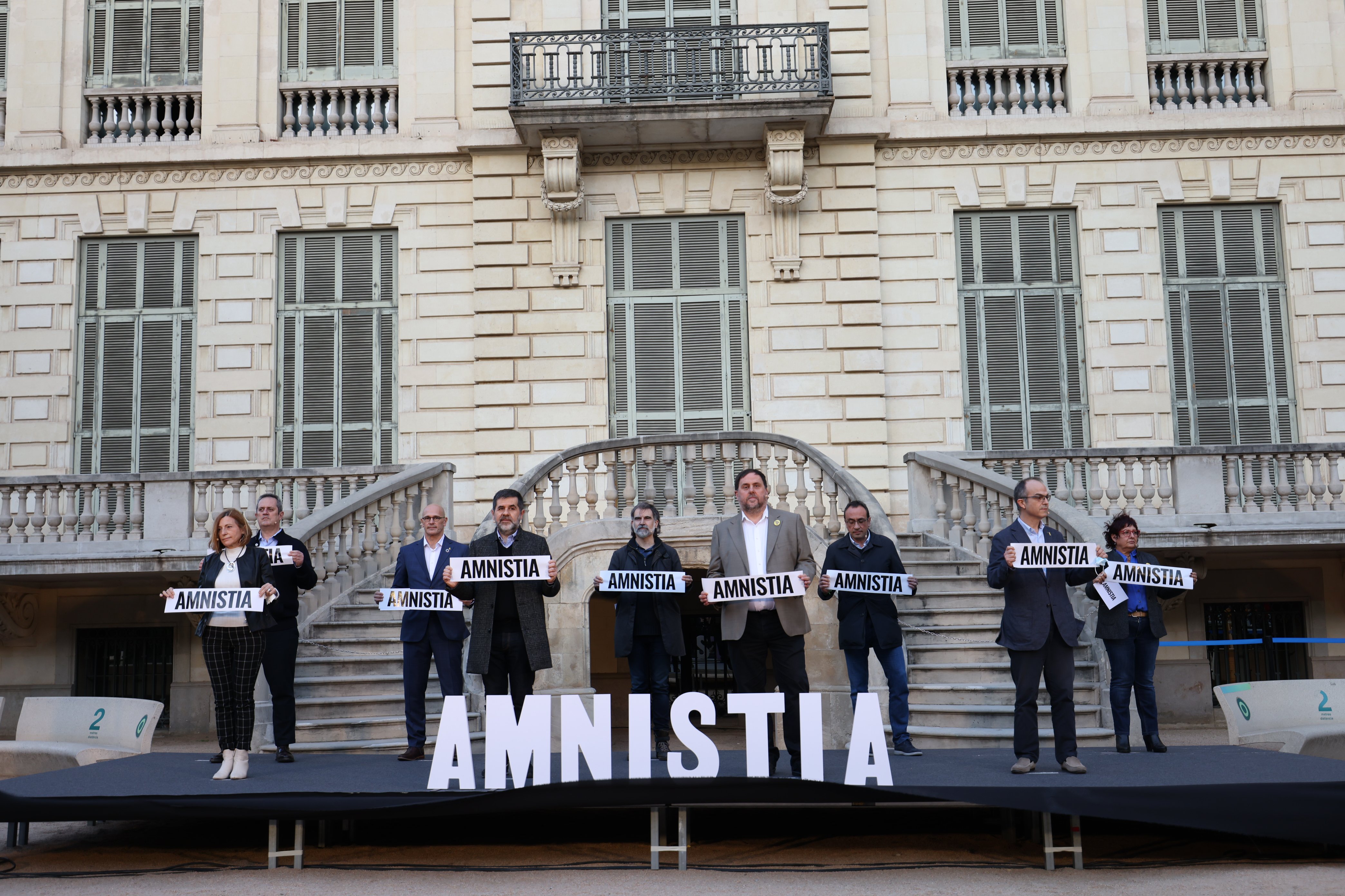 The nine Catalan political prisoners together, in a call for unity and an amnesty