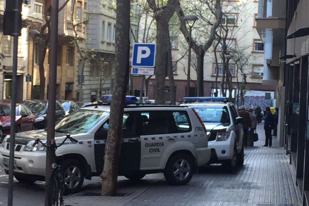 operacio policial guardia civil carrer amigo foto E.N. operacio policial guardia civil carrer amigo foto E.N.