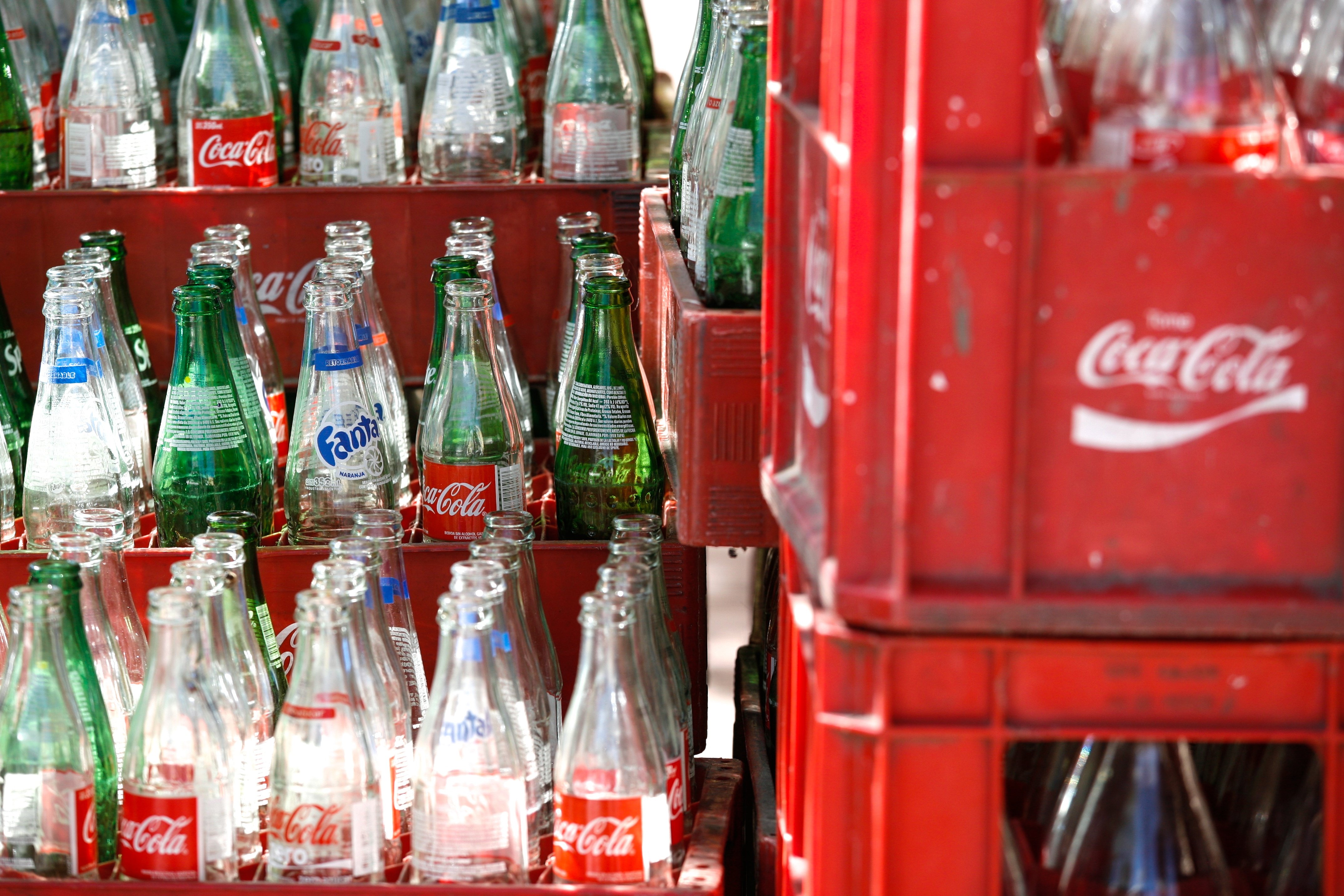 Podemos quiere que se deje de vender Coca-Cola en el Senado
