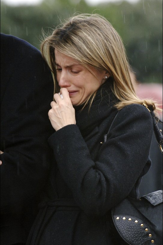 letizia llora funeral Erika ortiz hermana GTRES