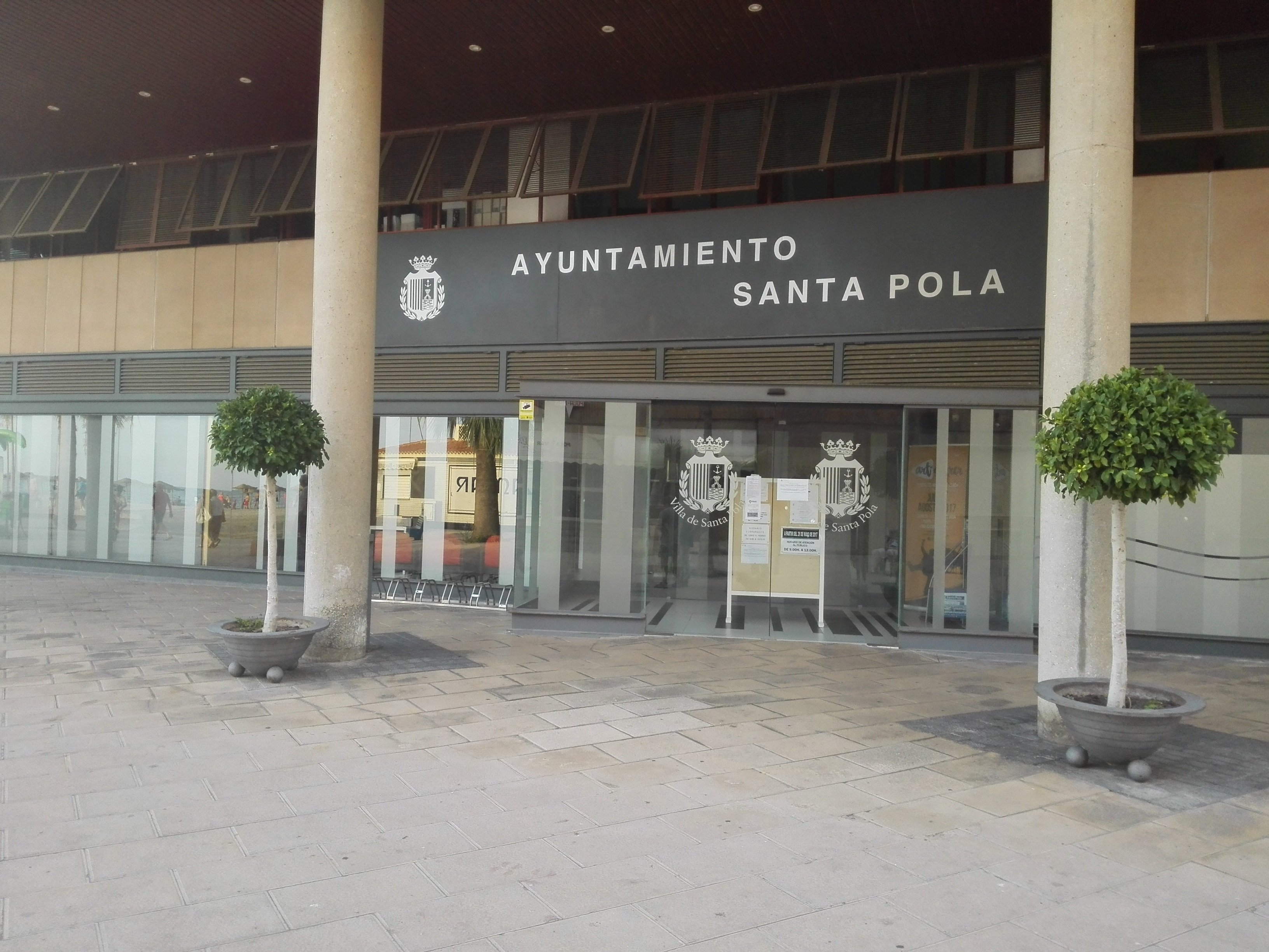 Detingut un regidor del PP de Santa Pola per maltractaments a la seva parella
