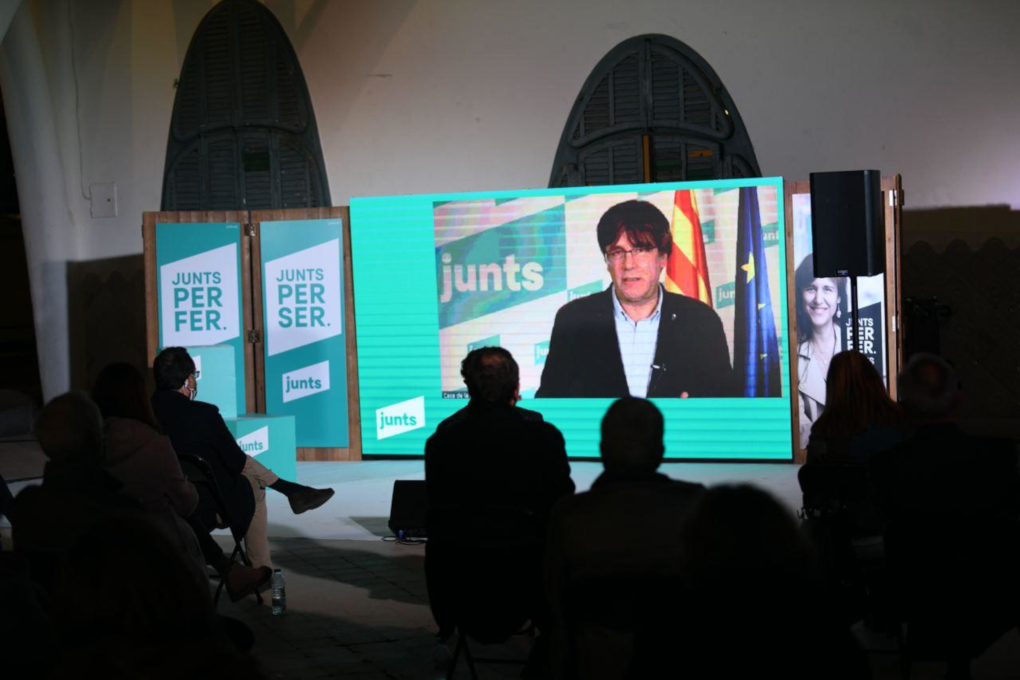 Puigdemont: "Don't let them do in Catalonia what they did in Barcelona"