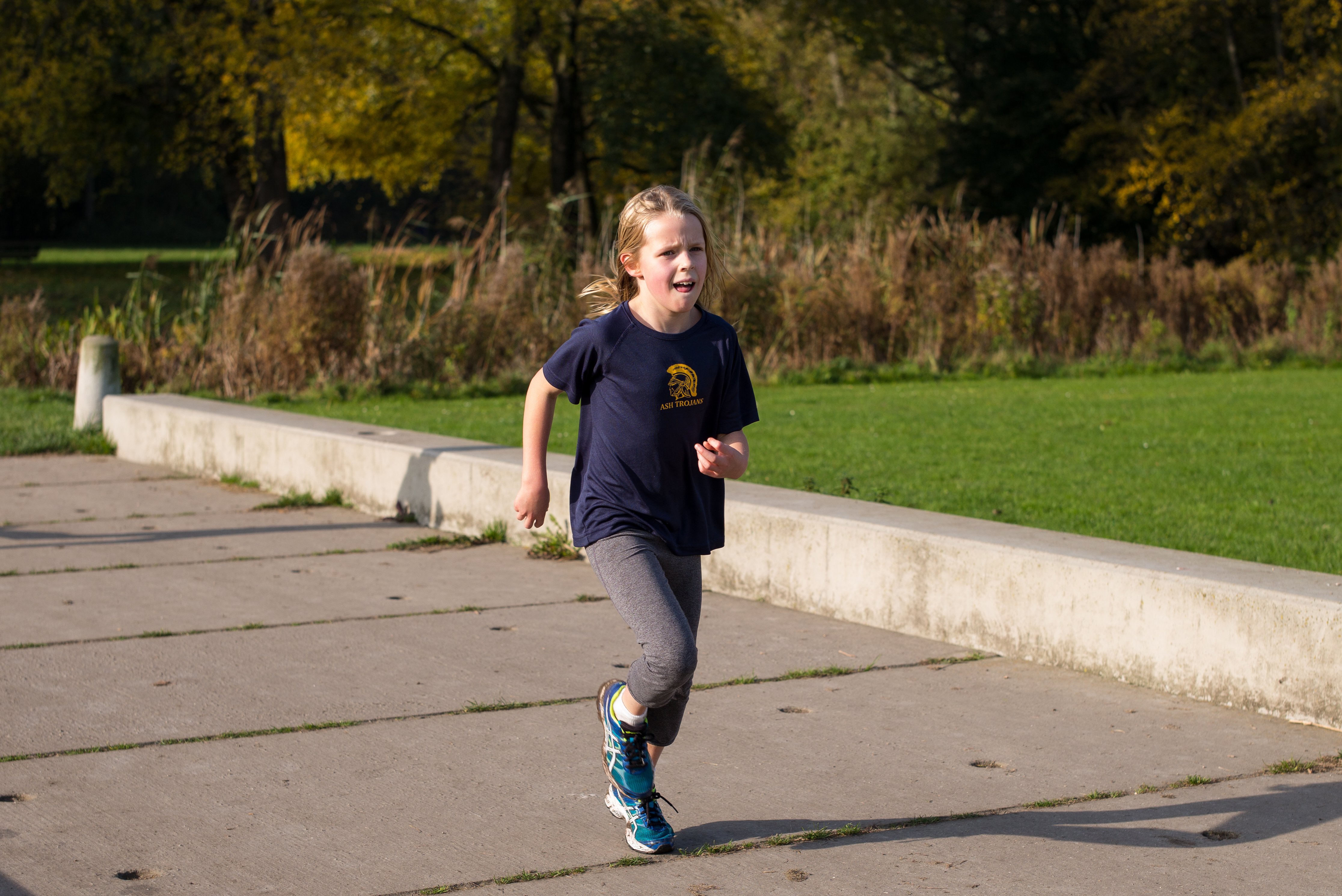 Niña corriendo