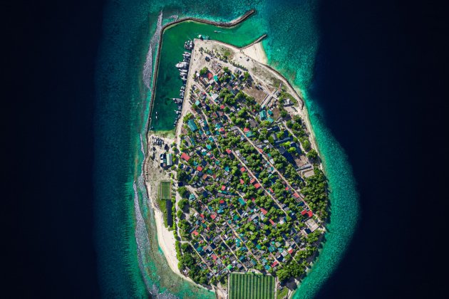 maldives unsplash