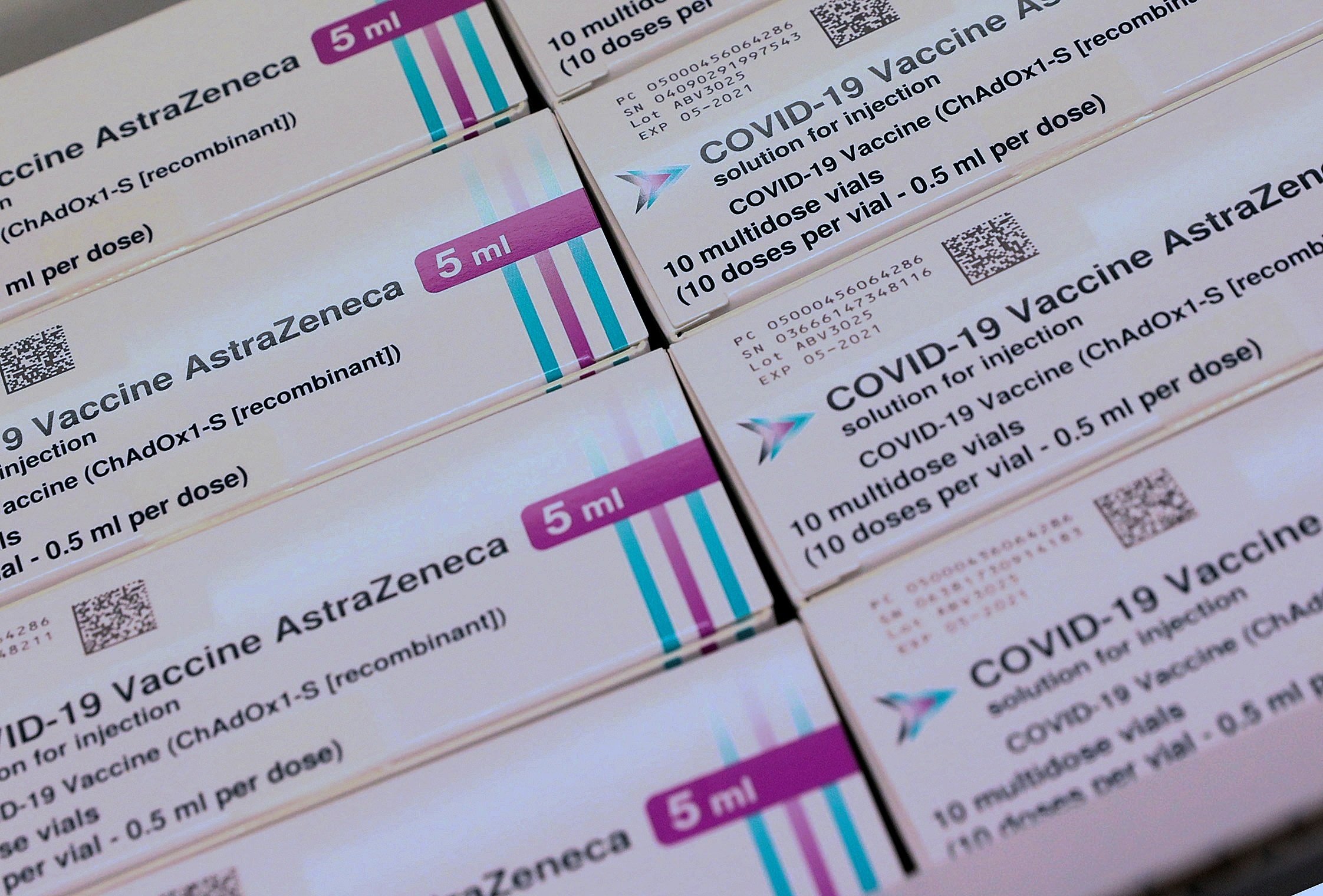 L'OMS sí que recomana la vacuna d'AstraZeneca també per a majors de 65 anys