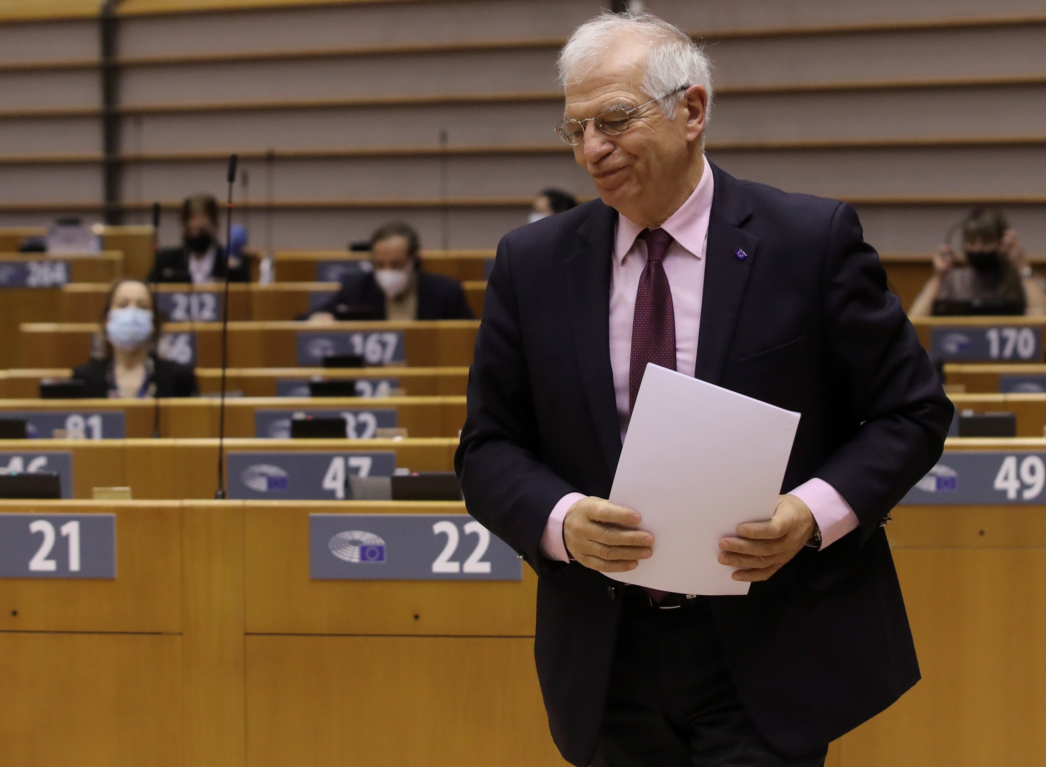 Borrell's nightmare continues: heavy criticism from half of the European chamber